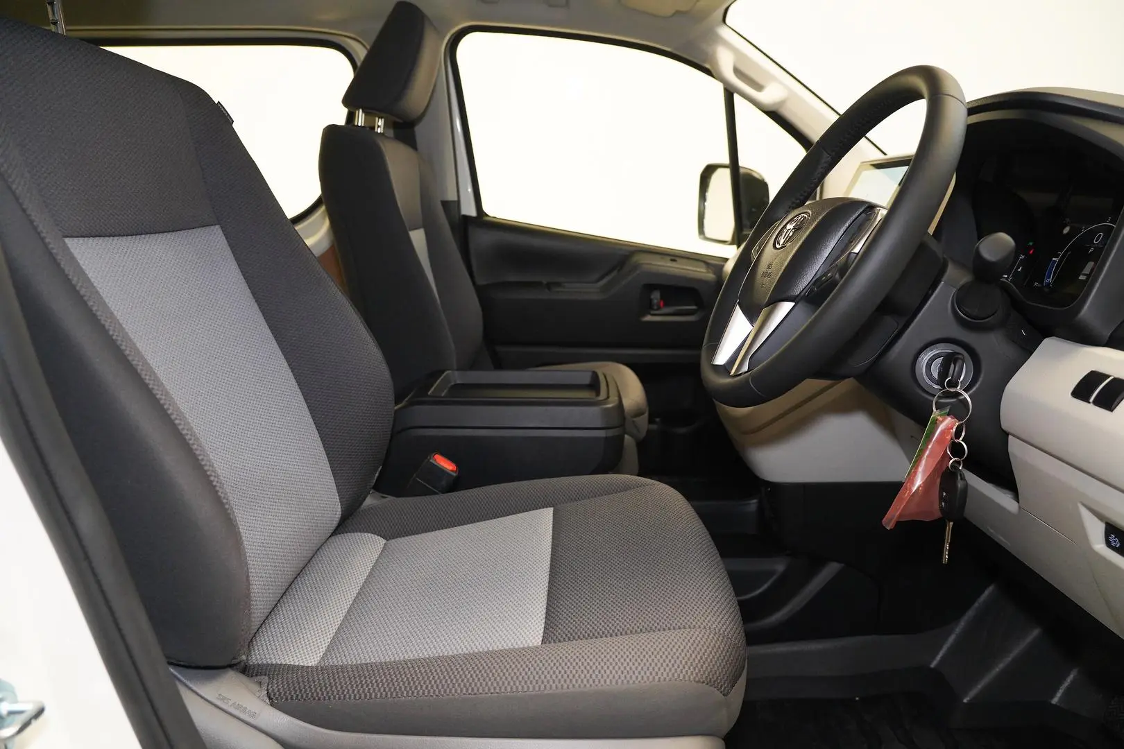 2025 Toyota Hiace Gallery Image 23