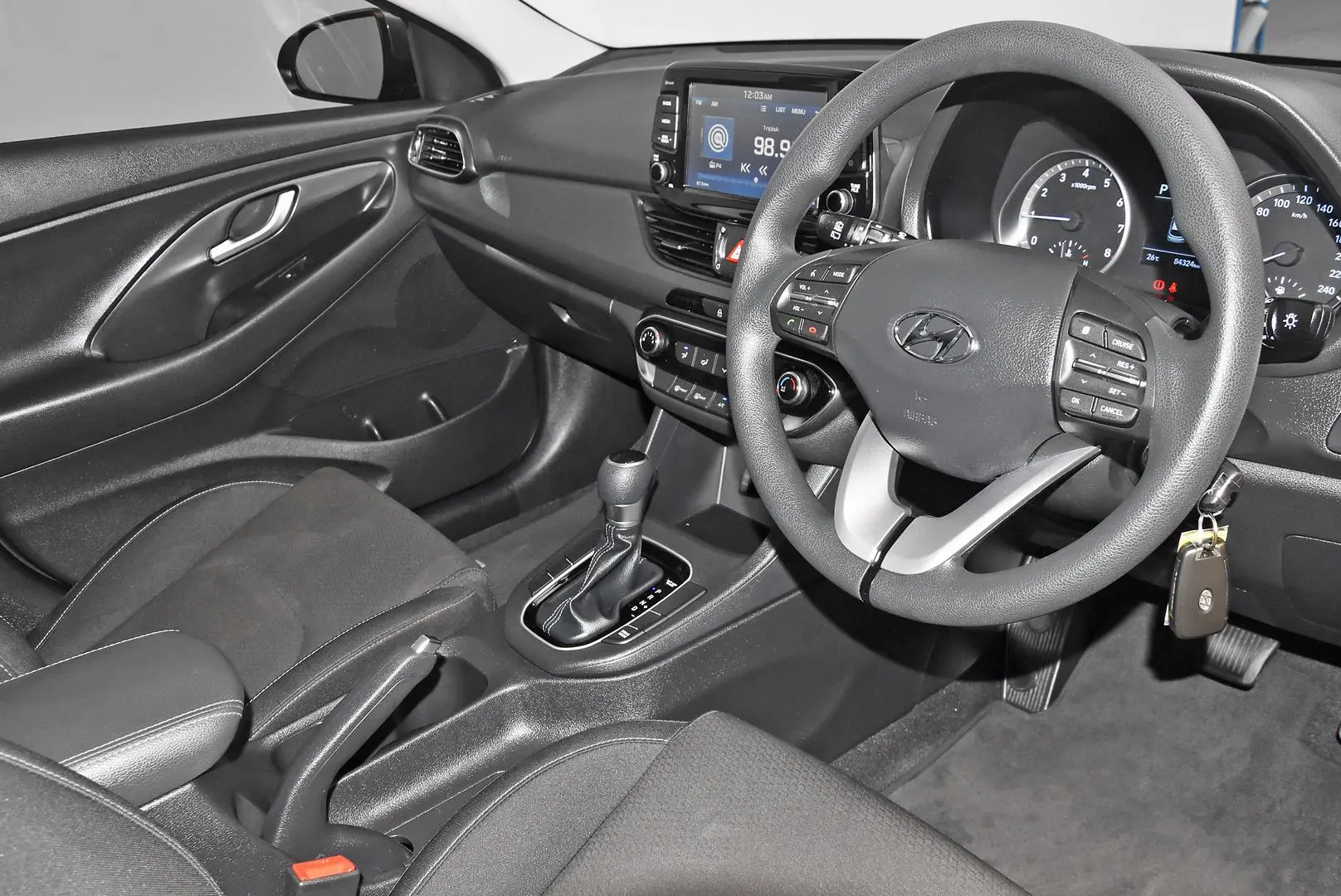 2018 Hyundai i30 Gallery Image 8