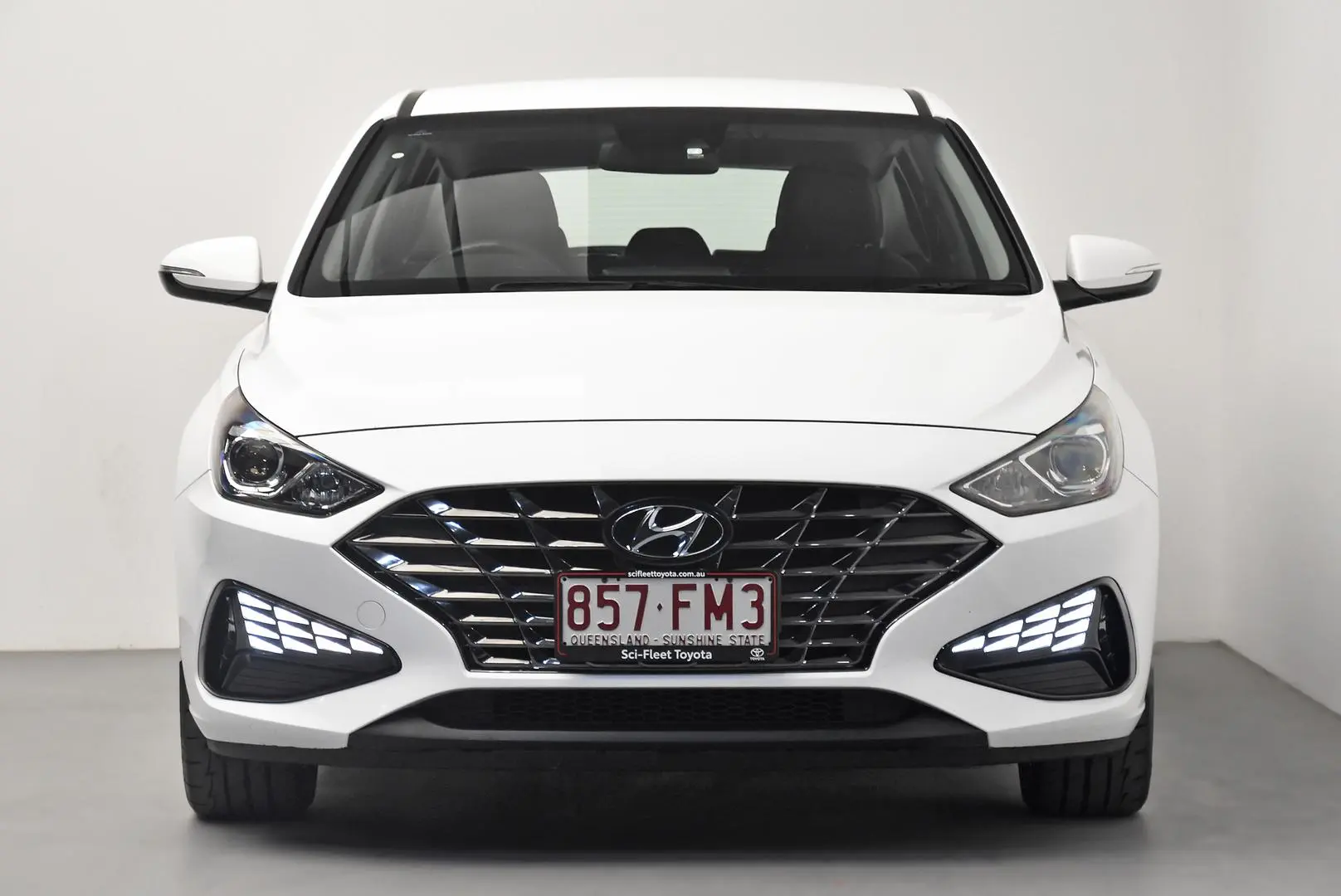 2022 Hyundai i30 Gallery Image 2