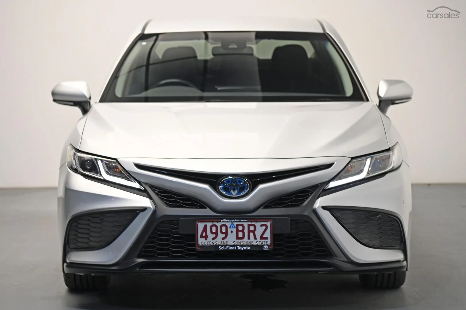 2021 Toyota Camry Image 2