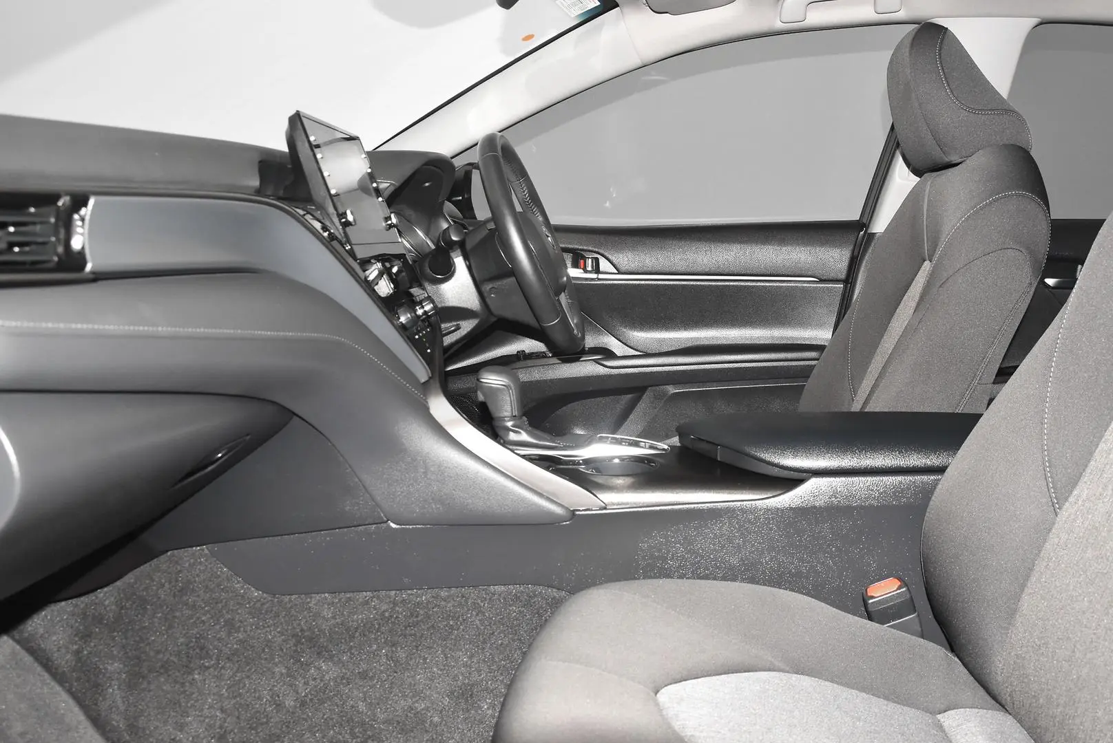 2024 Toyota Camry Gallery Image 17