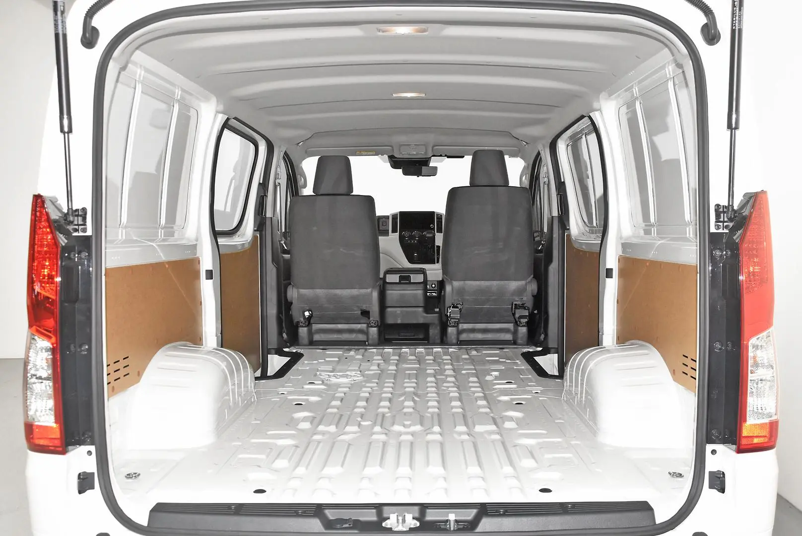 2025 Toyota Hiace Gallery Image 19