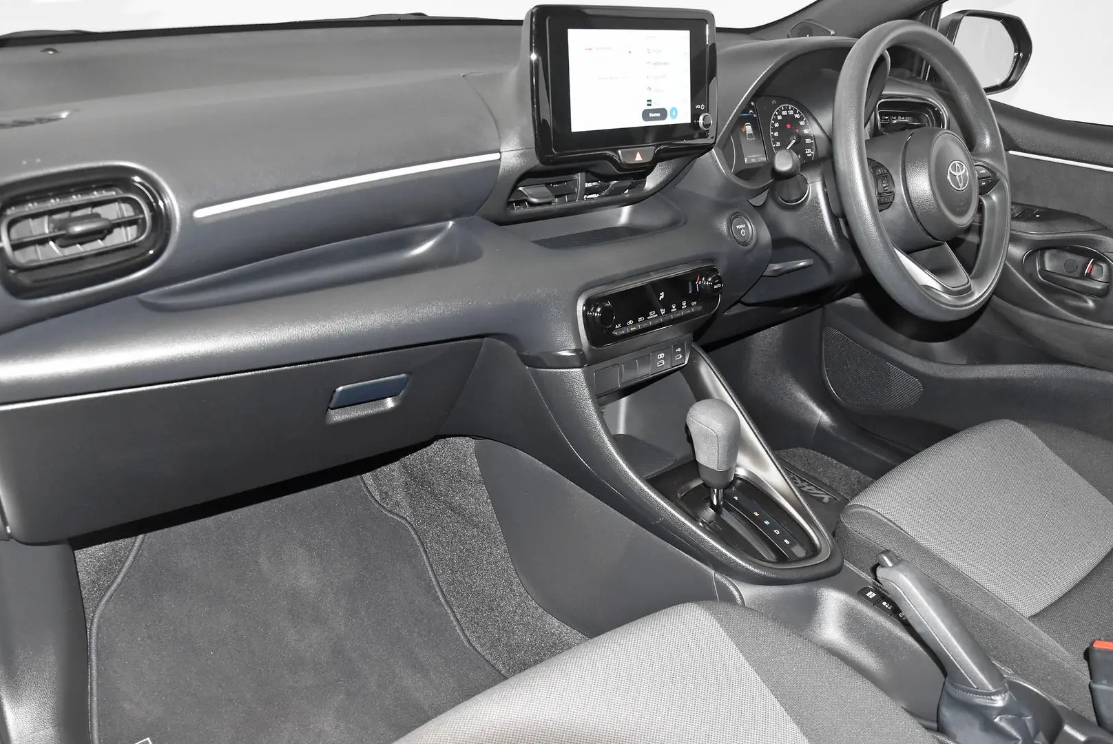 2025 Toyota Yaris Gallery Image 17