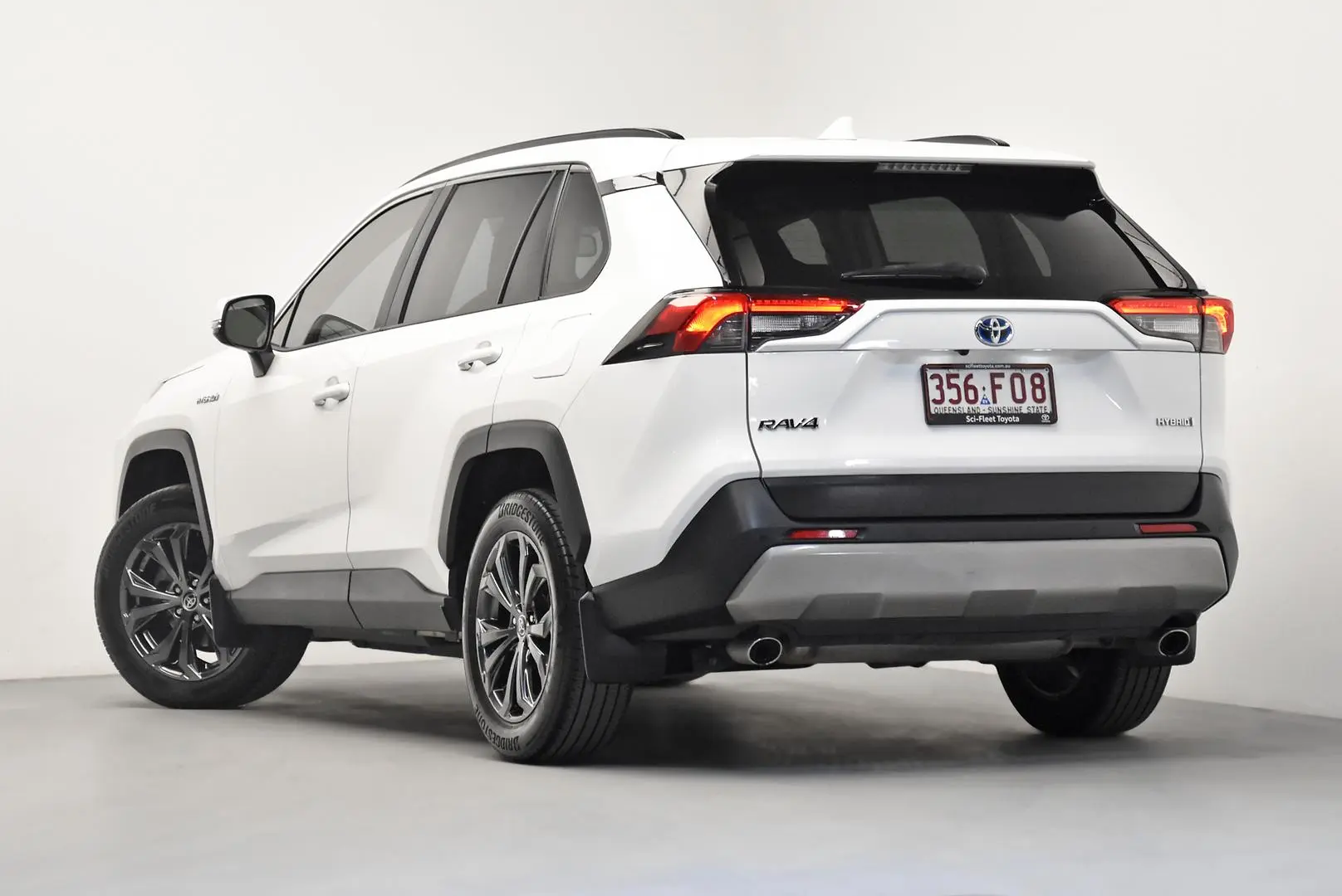 2022 Toyota RAV4 Gallery Image 5