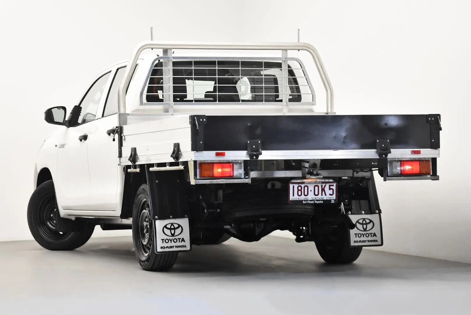 2021 Toyota Hilux Gallery Image 5