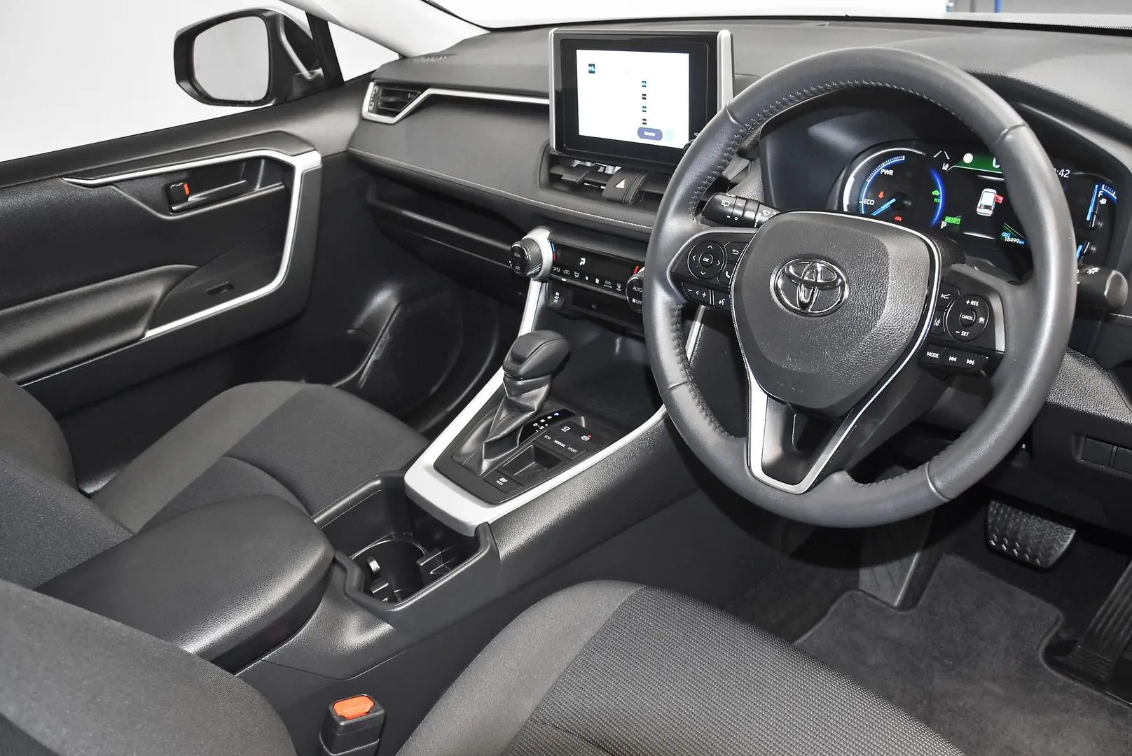 2024 Toyota RAV4 Gallery Image 9