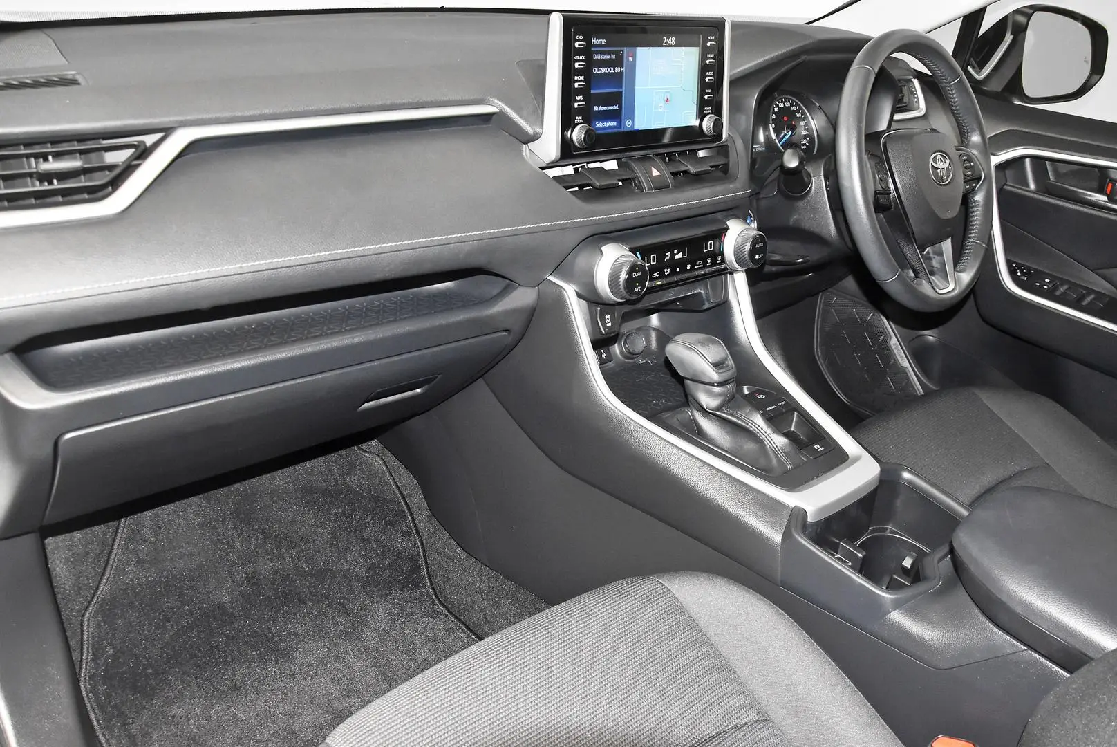 2022 Toyota RAV4 Gallery Image 17