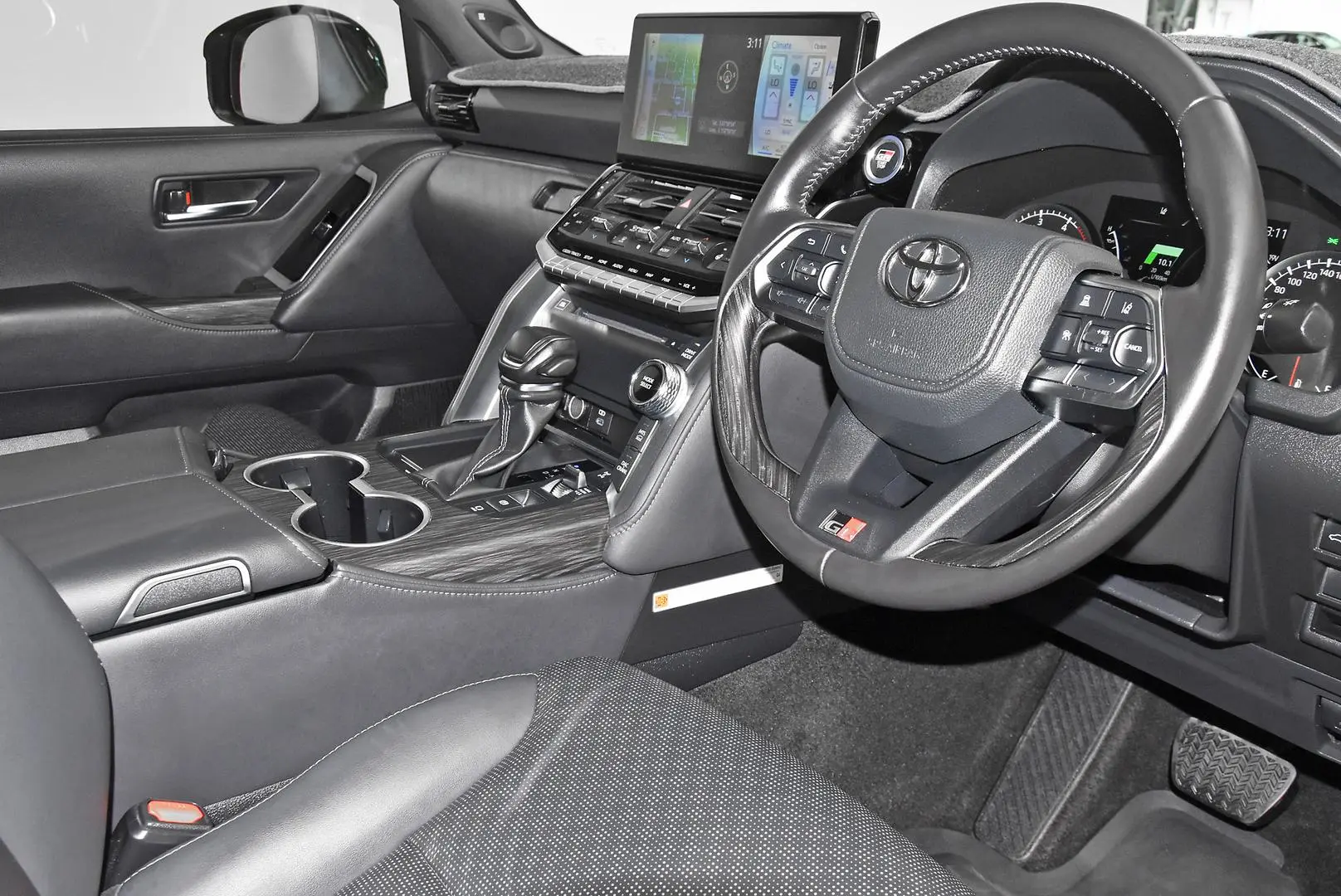 2022 Toyota Landcruiser Gallery Image 8