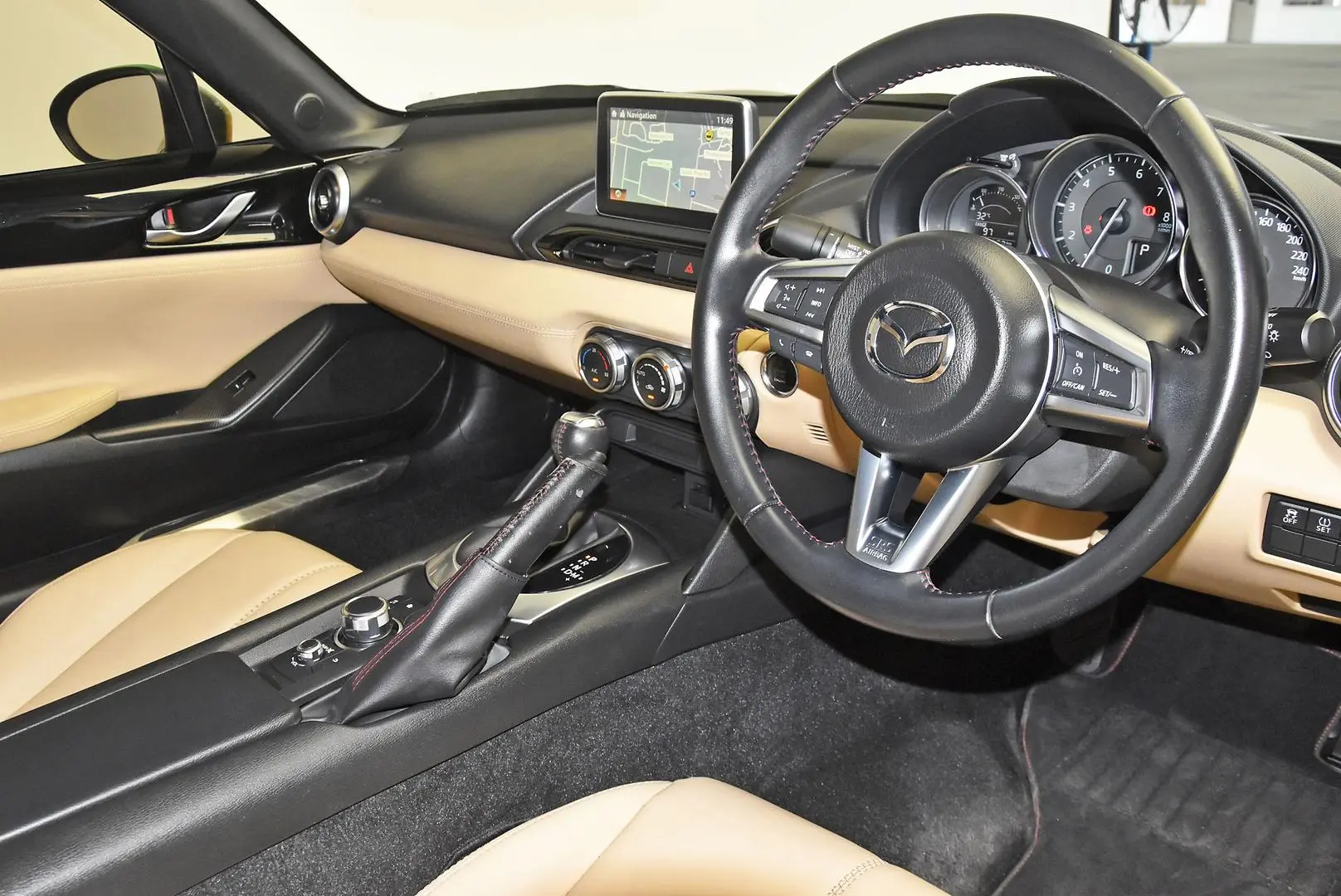 2015 Mazda MX-5 Gallery Image 9