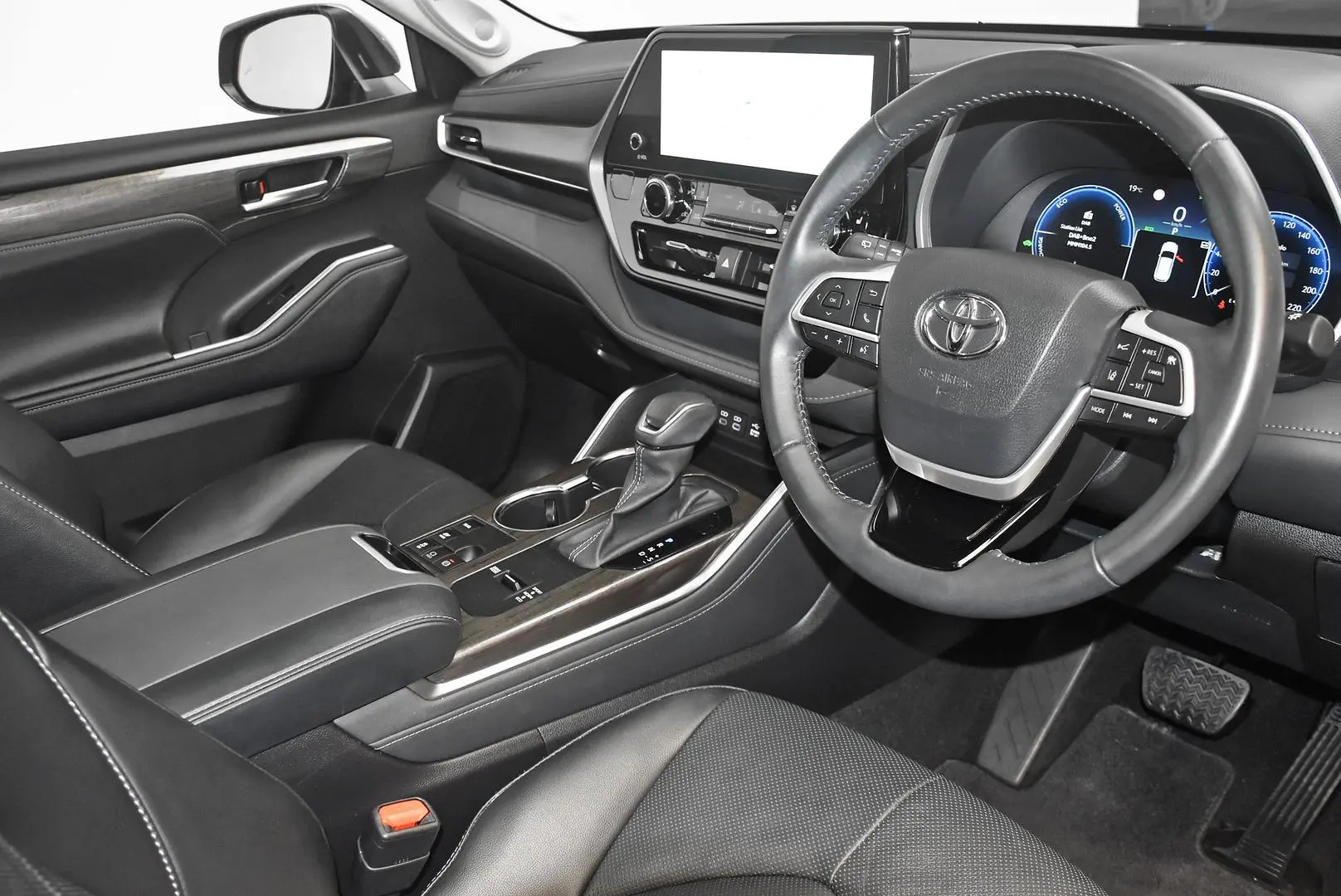 2024 Toyota Kluger Gallery Image 9
