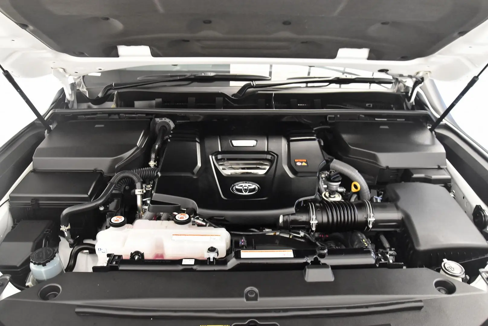 2025 Toyota Landcruiser Gallery Image 20