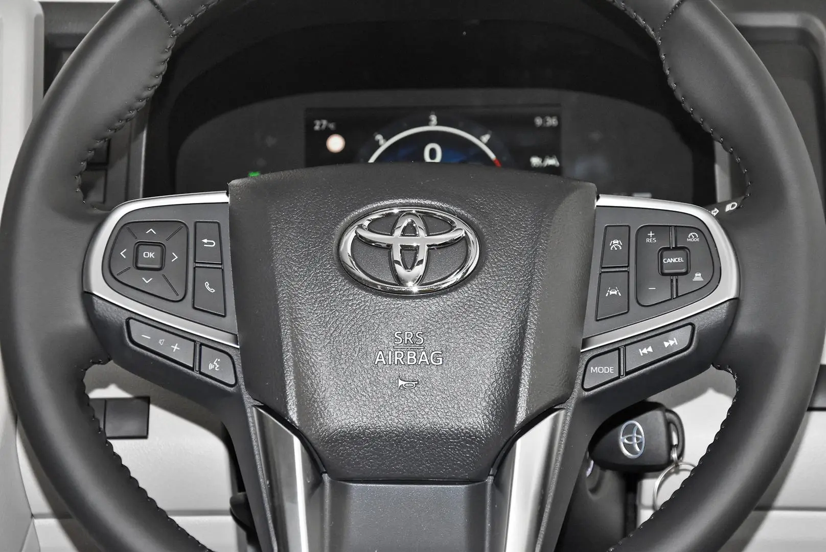 2025 Toyota Hiace Gallery Image 15