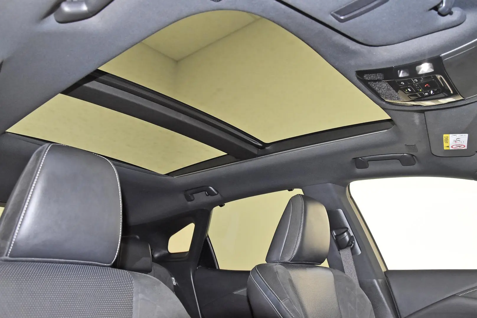 2023 Lexus RX Gallery Image 20
