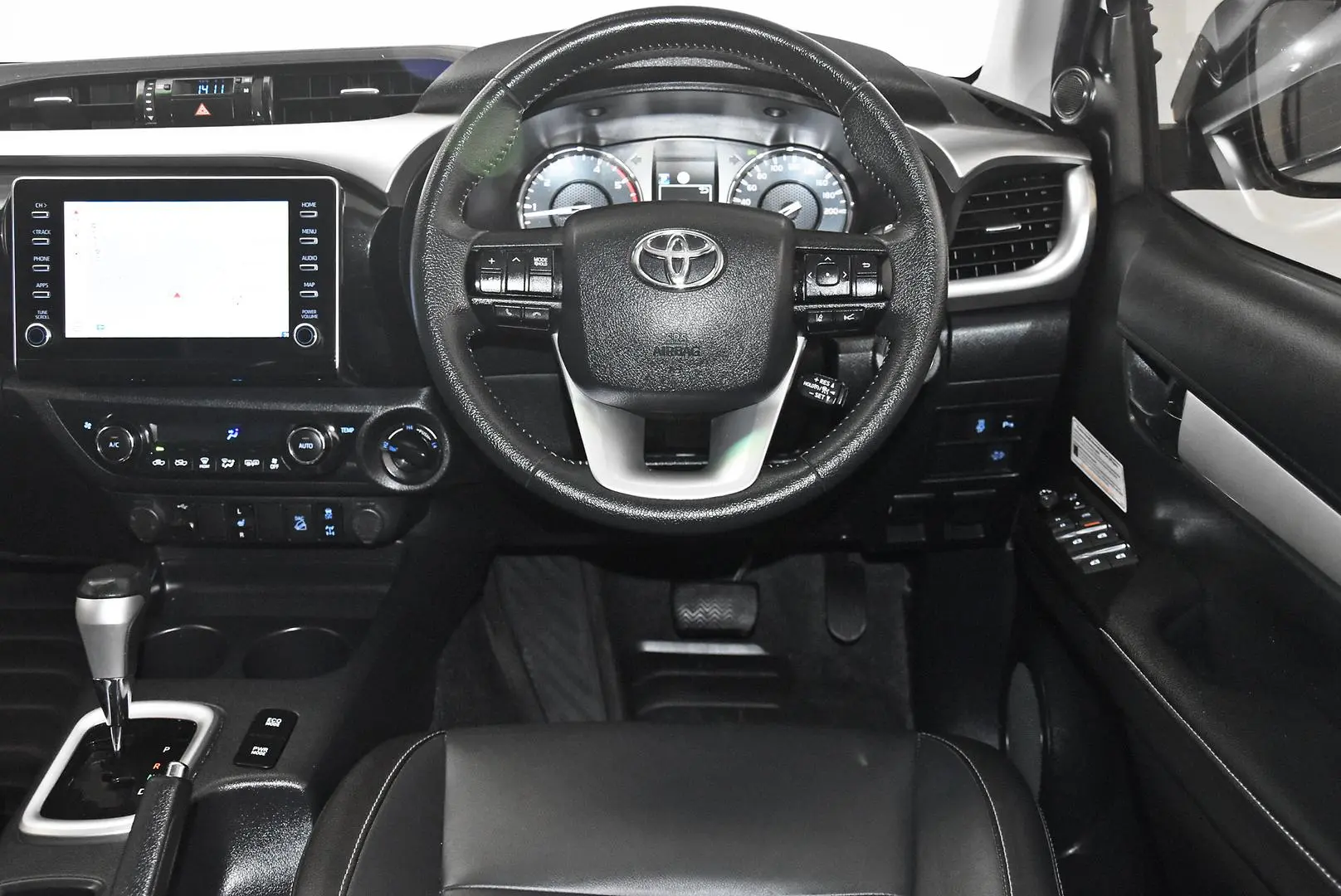 2020 Toyota Hilux Gallery Image 15