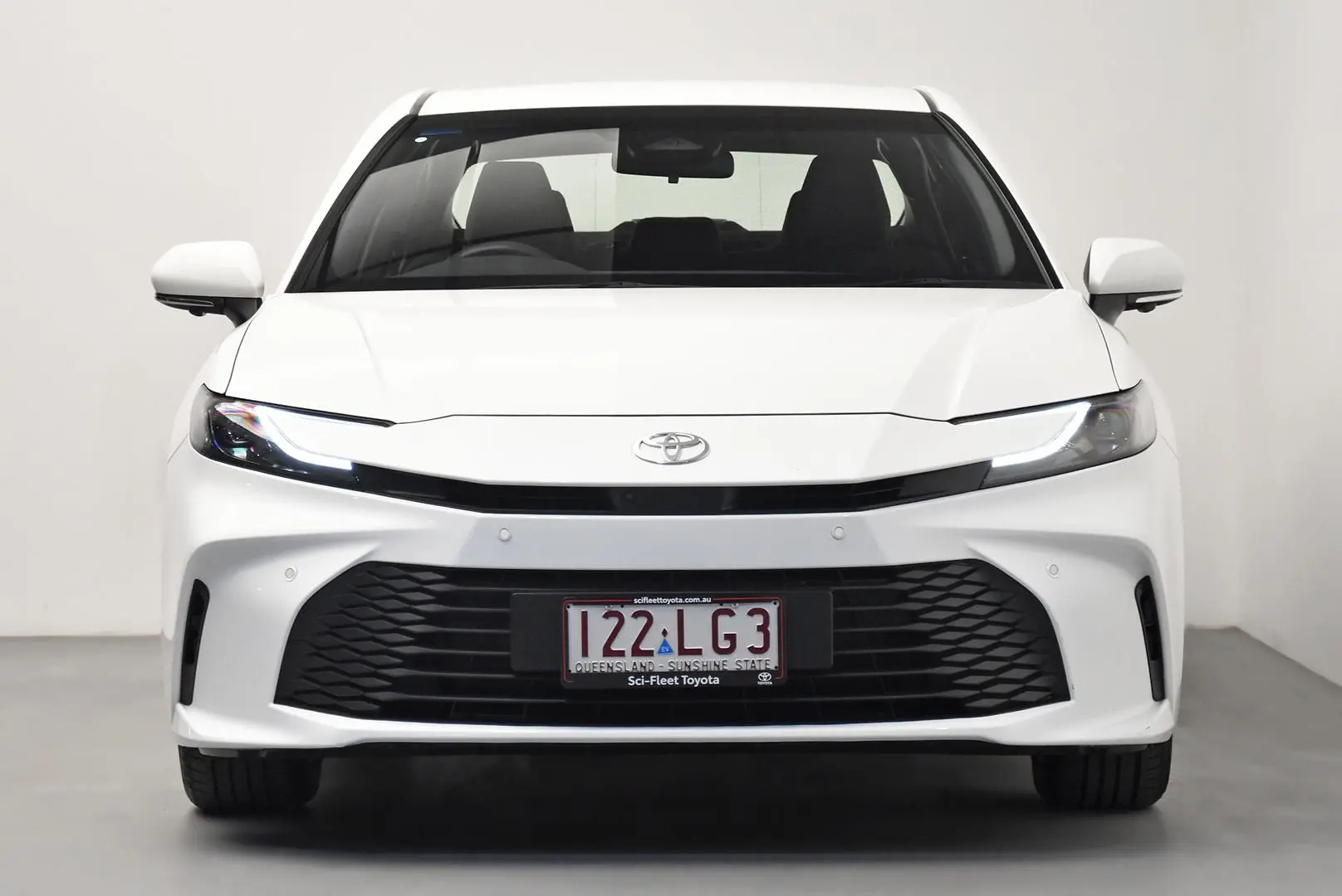 2024 Toyota Camry Gallery Image 2