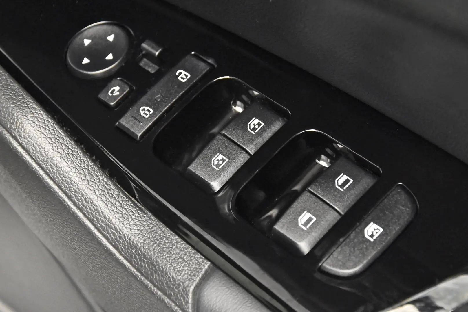 2022 Kia Sportage Gallery Image 9