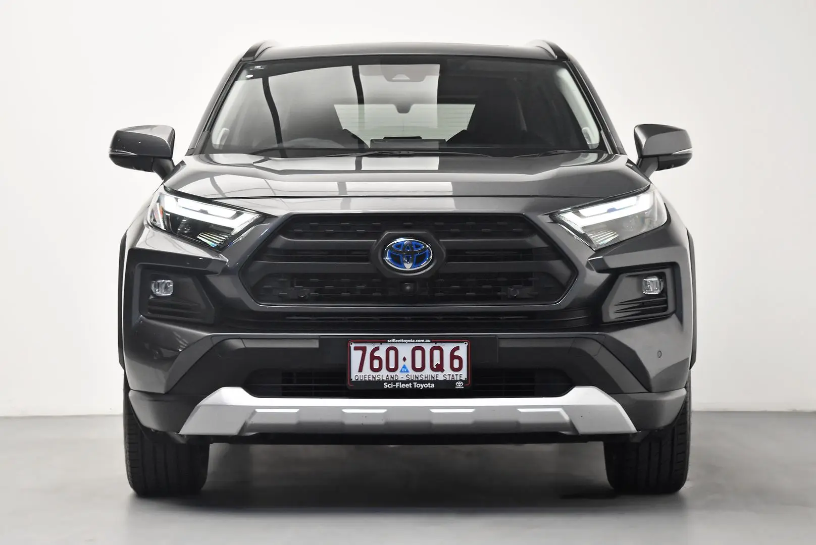 2022 Toyota RAV4 Gallery Image 2