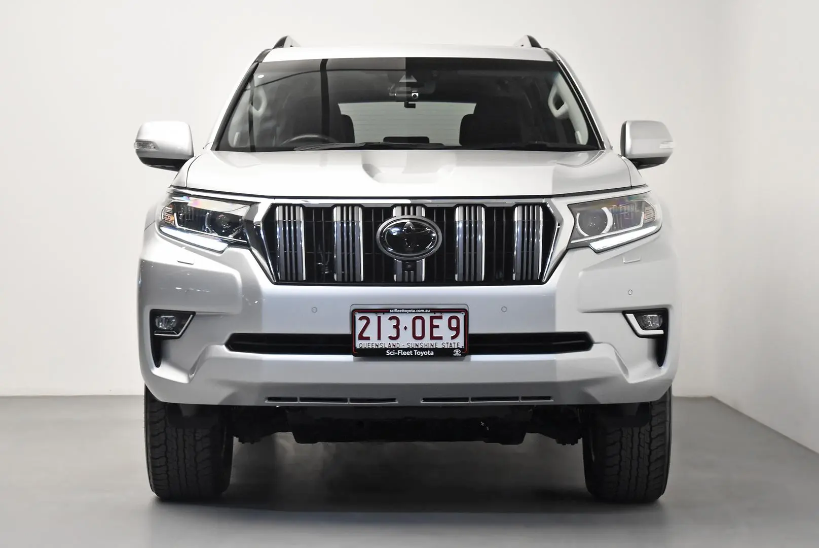 2017 Toyota Landcruiser Prado Gallery Image 2