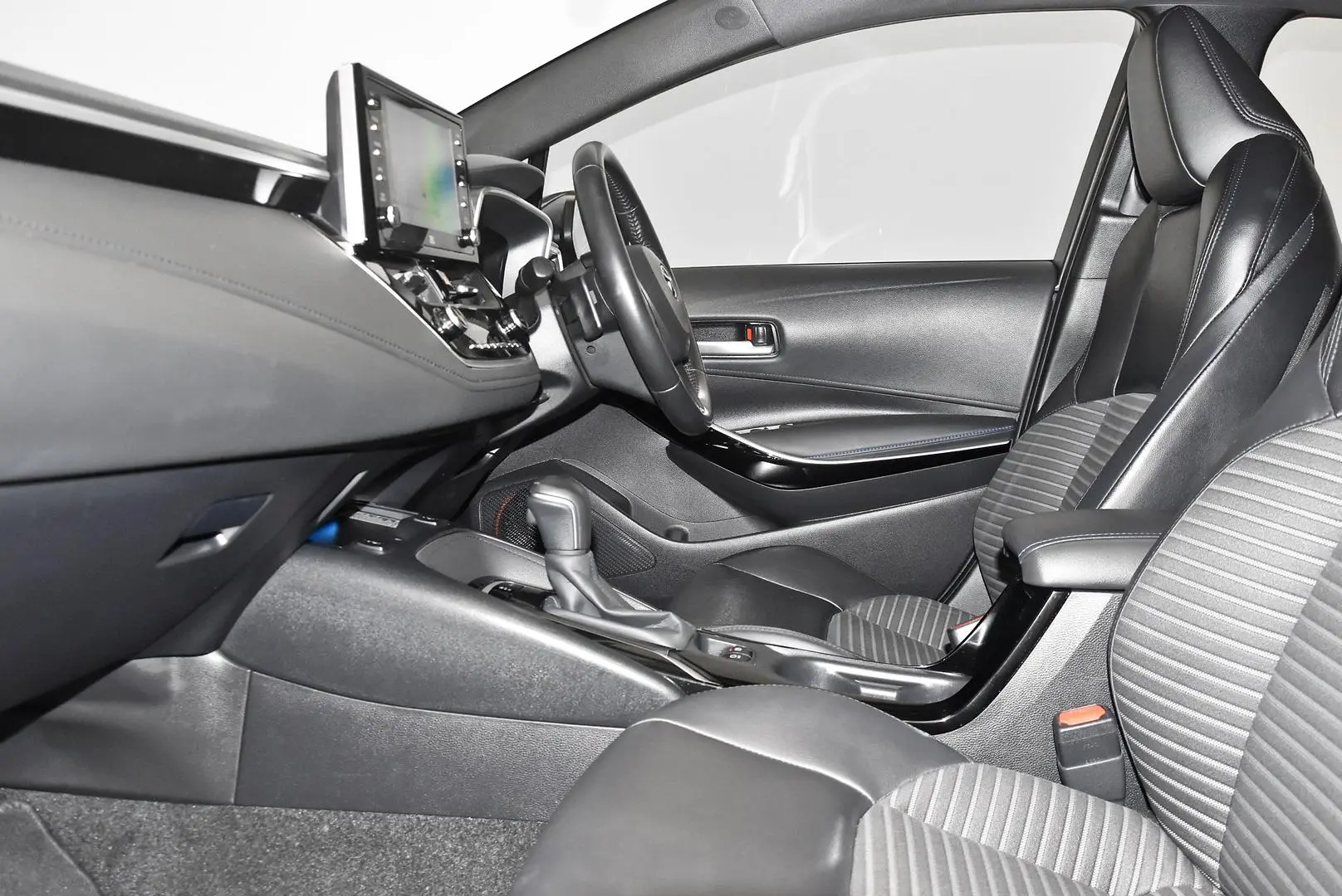 2020 Toyota Corolla Gallery Image 18