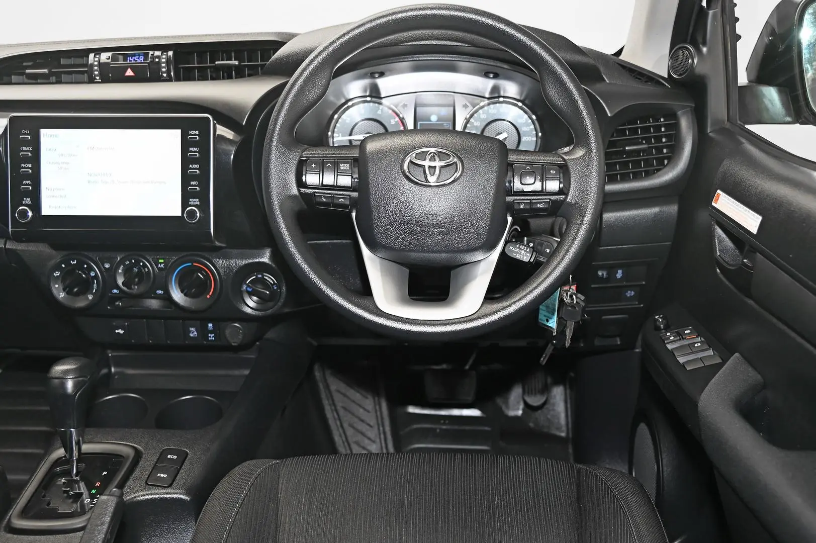 2023 Toyota Hilux Gallery Image 14