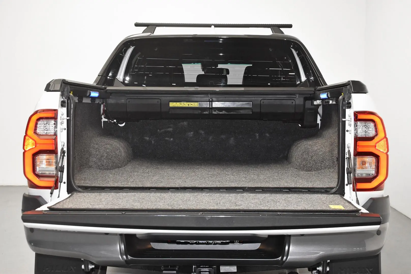 2025 Toyota Hilux Gallery Image 21