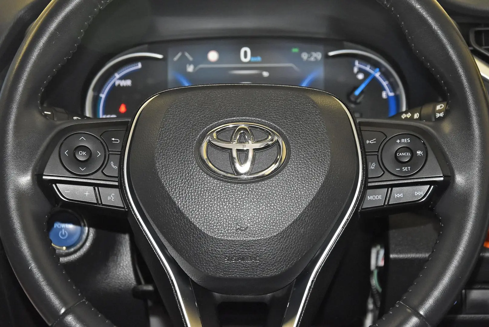 2022 Toyota RAV4 Gallery Image 16