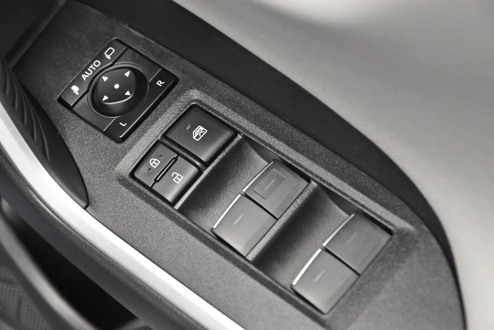 2024 Toyota RAV4 Gallery Image 10