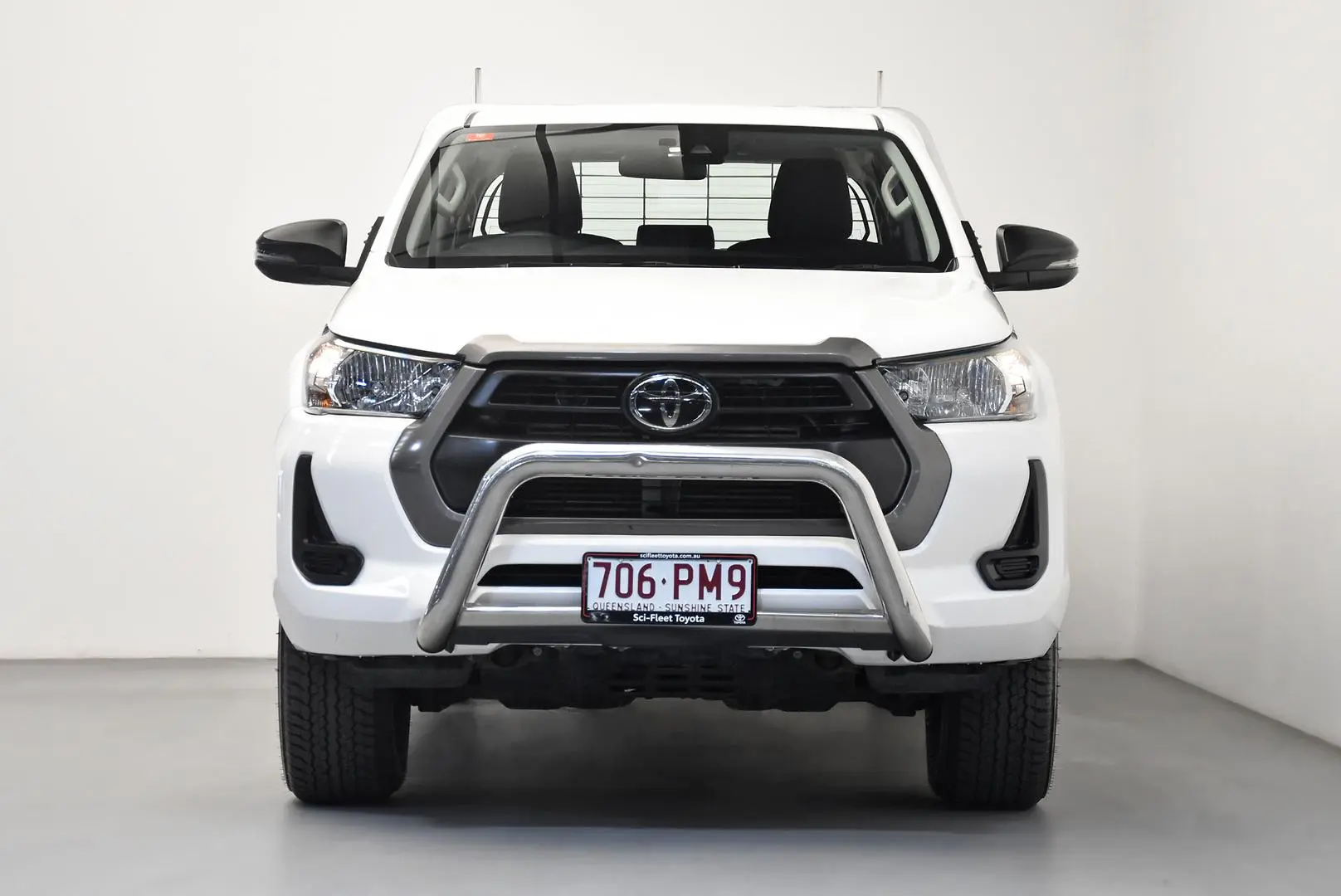 2022 Toyota Hilux Gallery Image 2