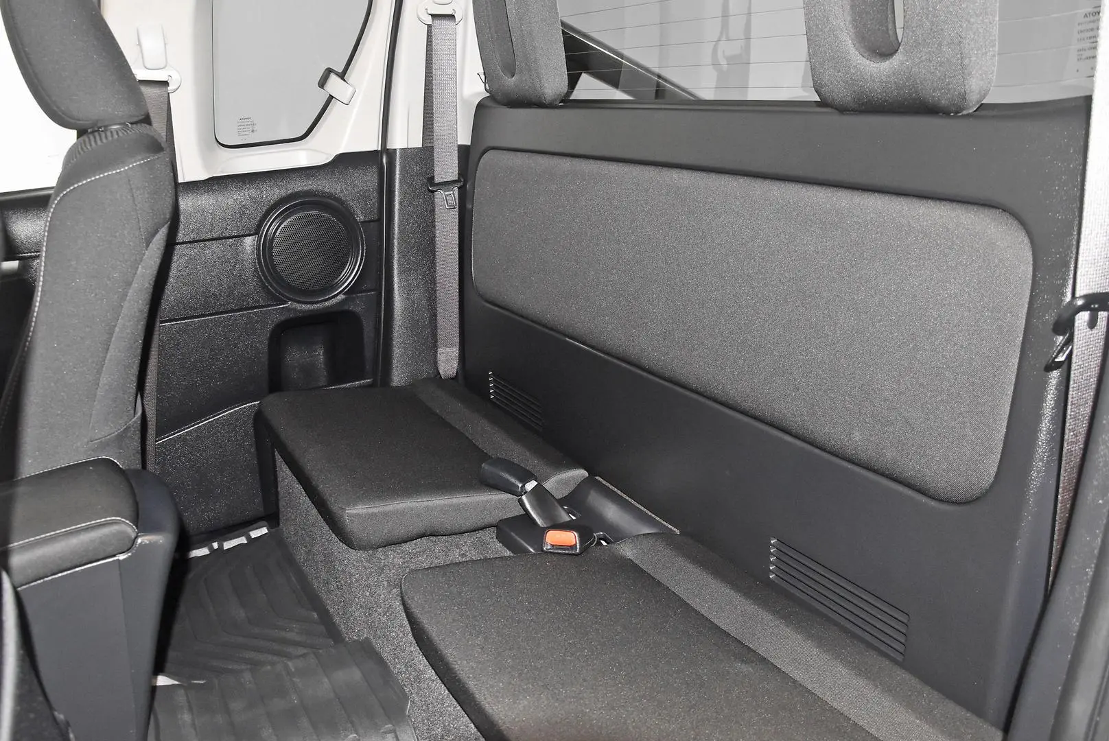 2021 Toyota Hilux Gallery Image 19