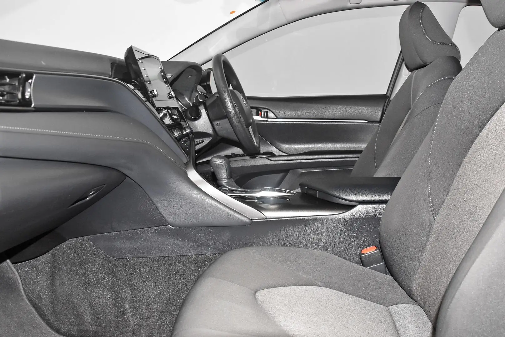 2023 Toyota Camry Gallery Image 17