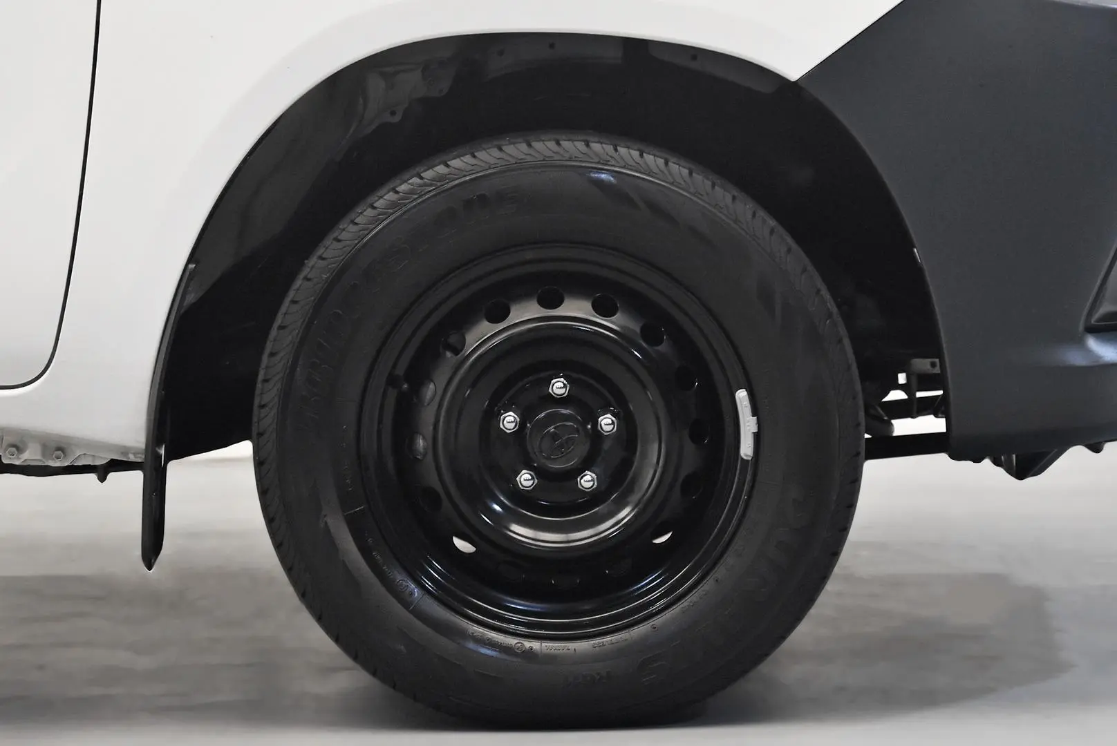 2020 Toyota Hilux Gallery Image 19