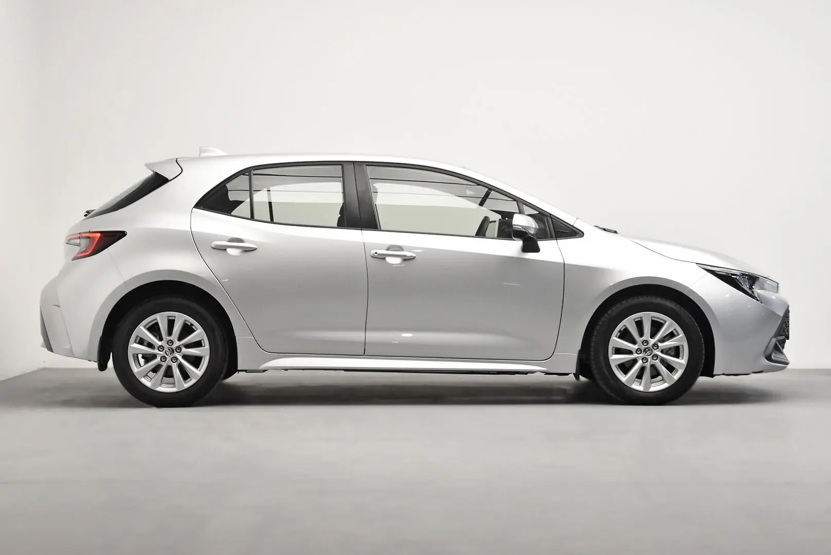 2024 Toyota Corolla Gallery Image 3