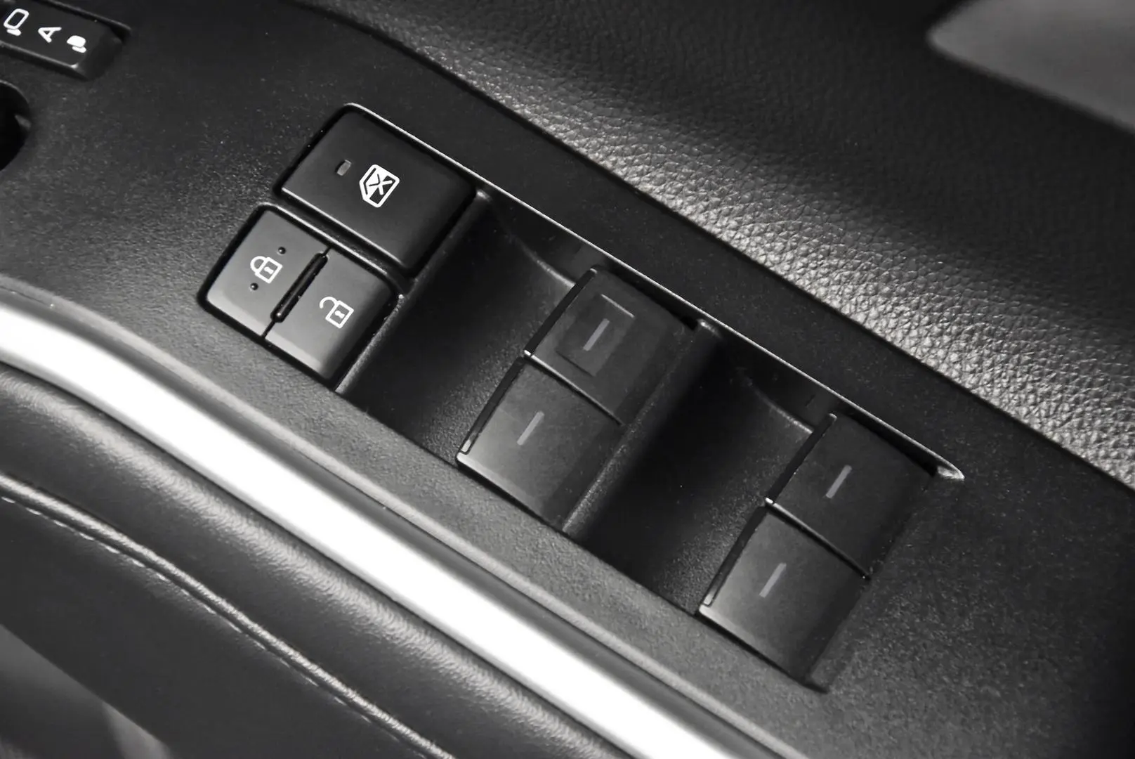 2025 Toyota Kluger Gallery Image 9