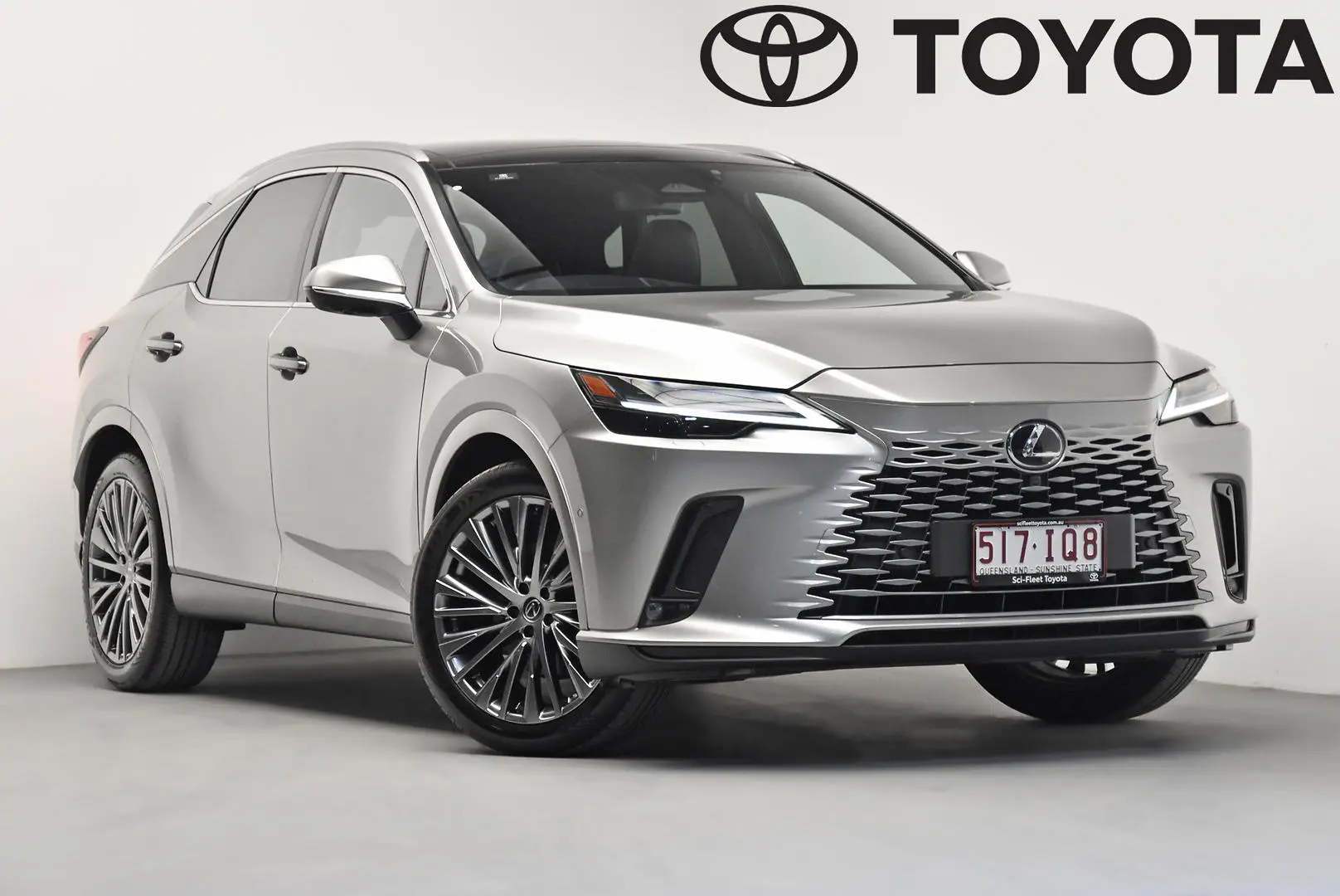 2023 Lexus RX Gallery Image 1