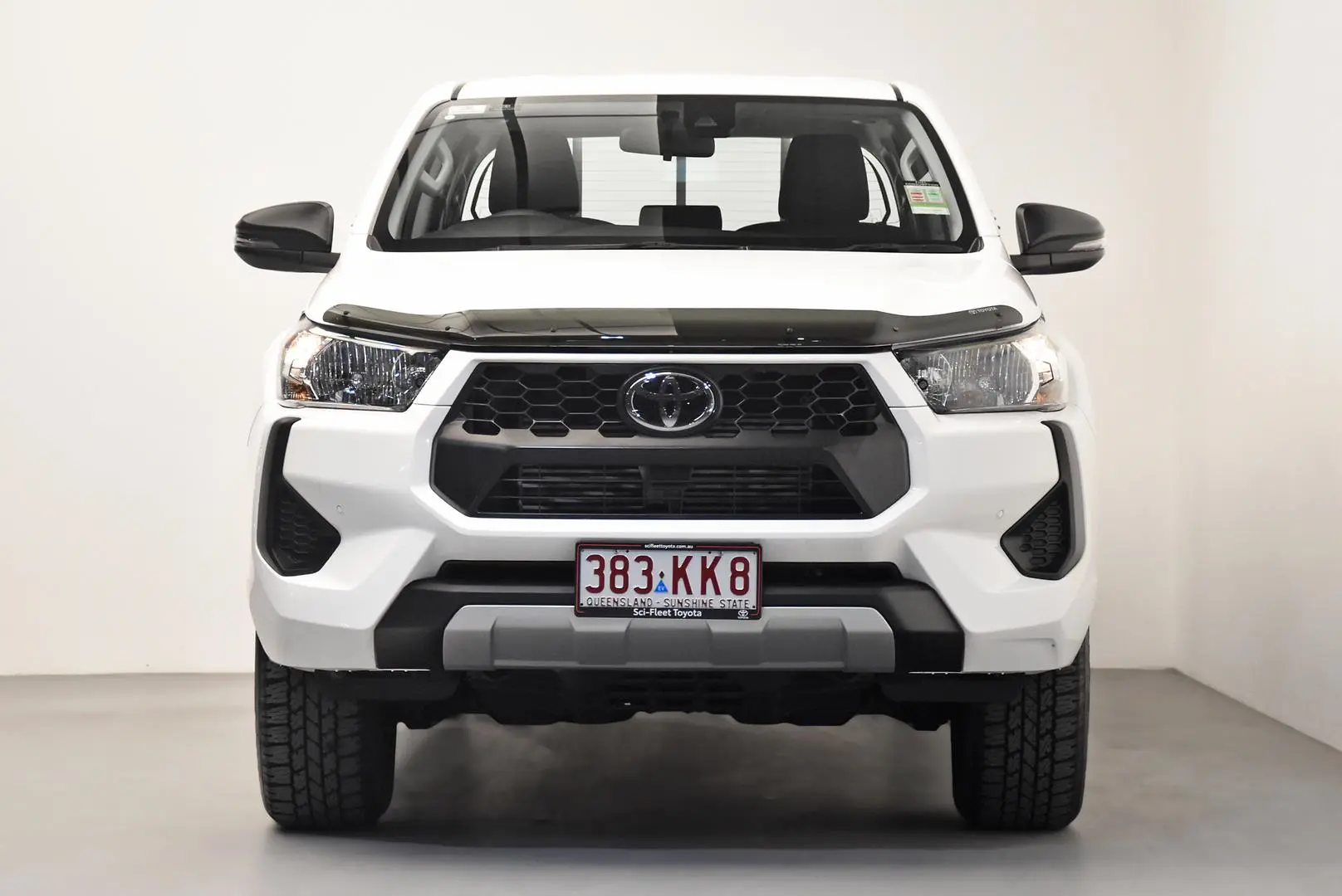 2024 Toyota Hilux Gallery Image 2
