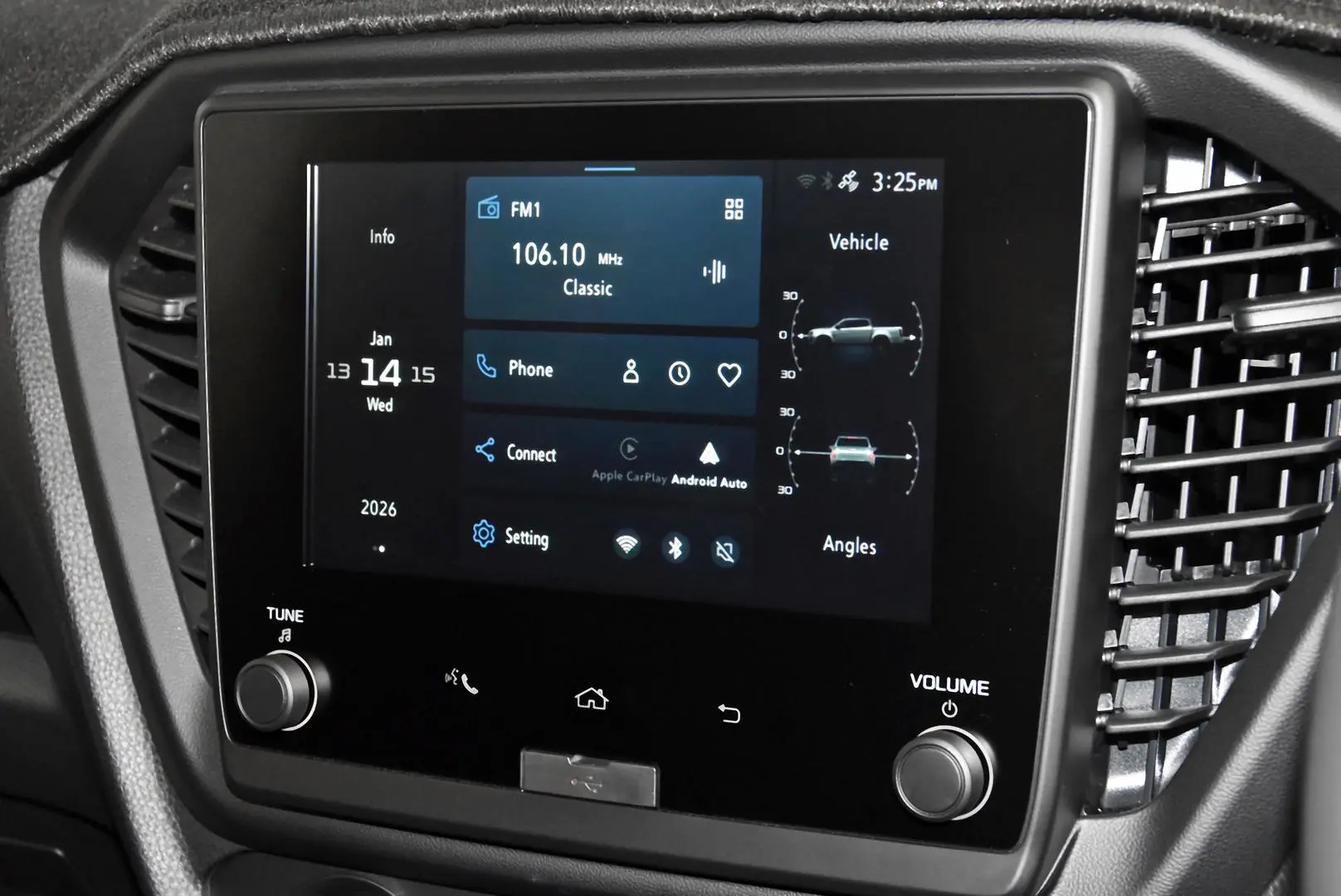 2025 Isuzu D-MAX Gallery Image 10