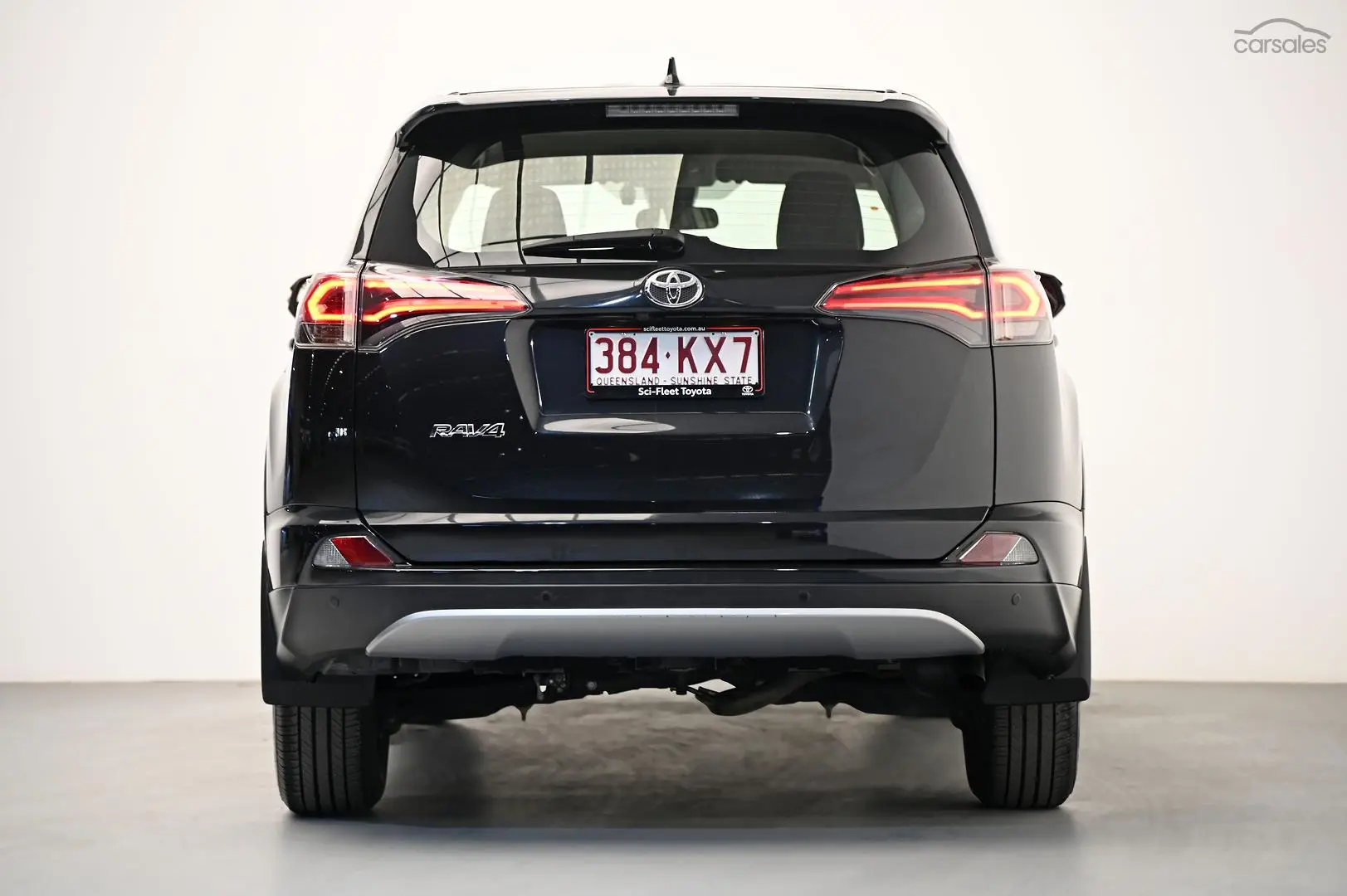 2018 Toyota RAV4 Image 6