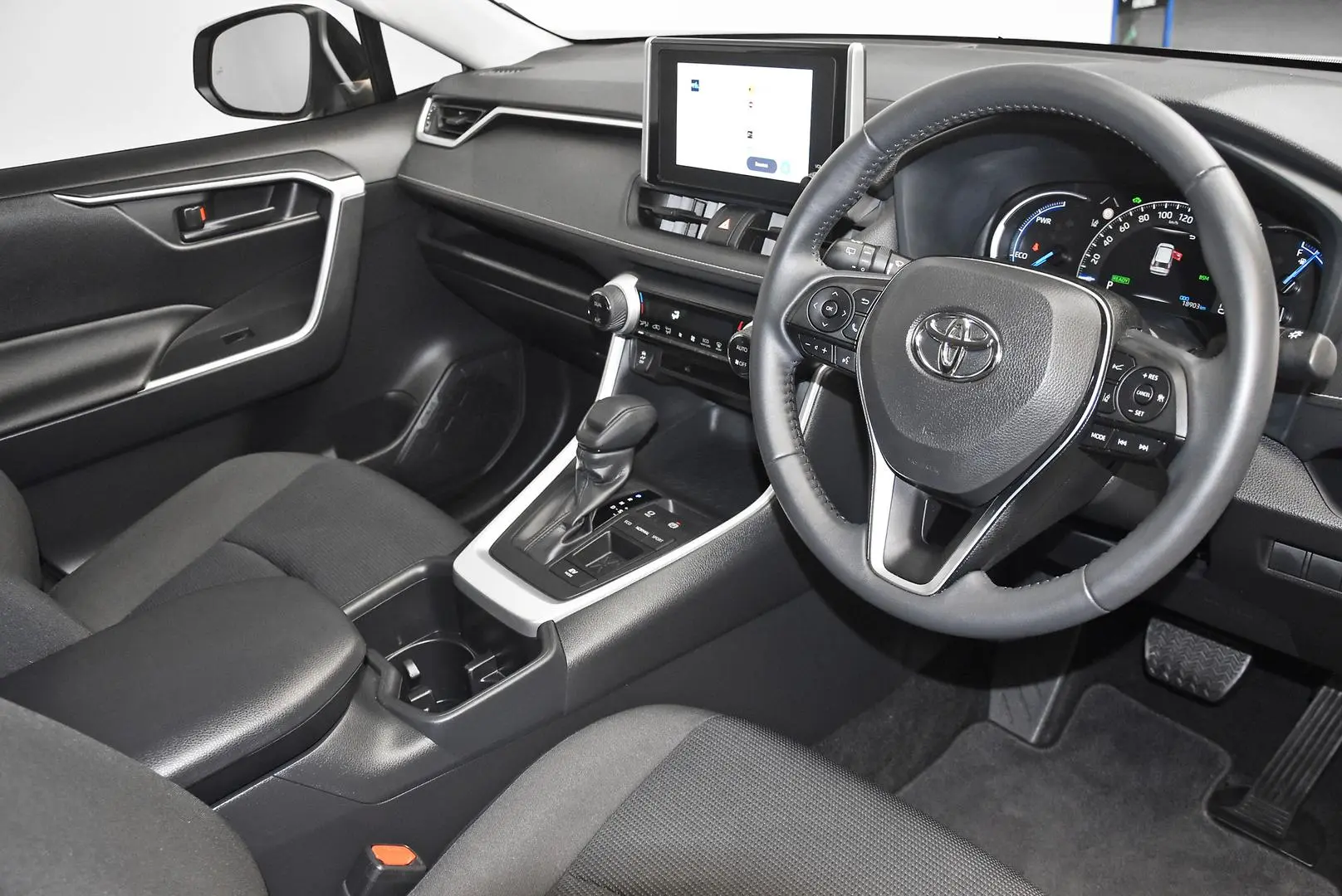2024 Toyota RAV4 Gallery Image 9