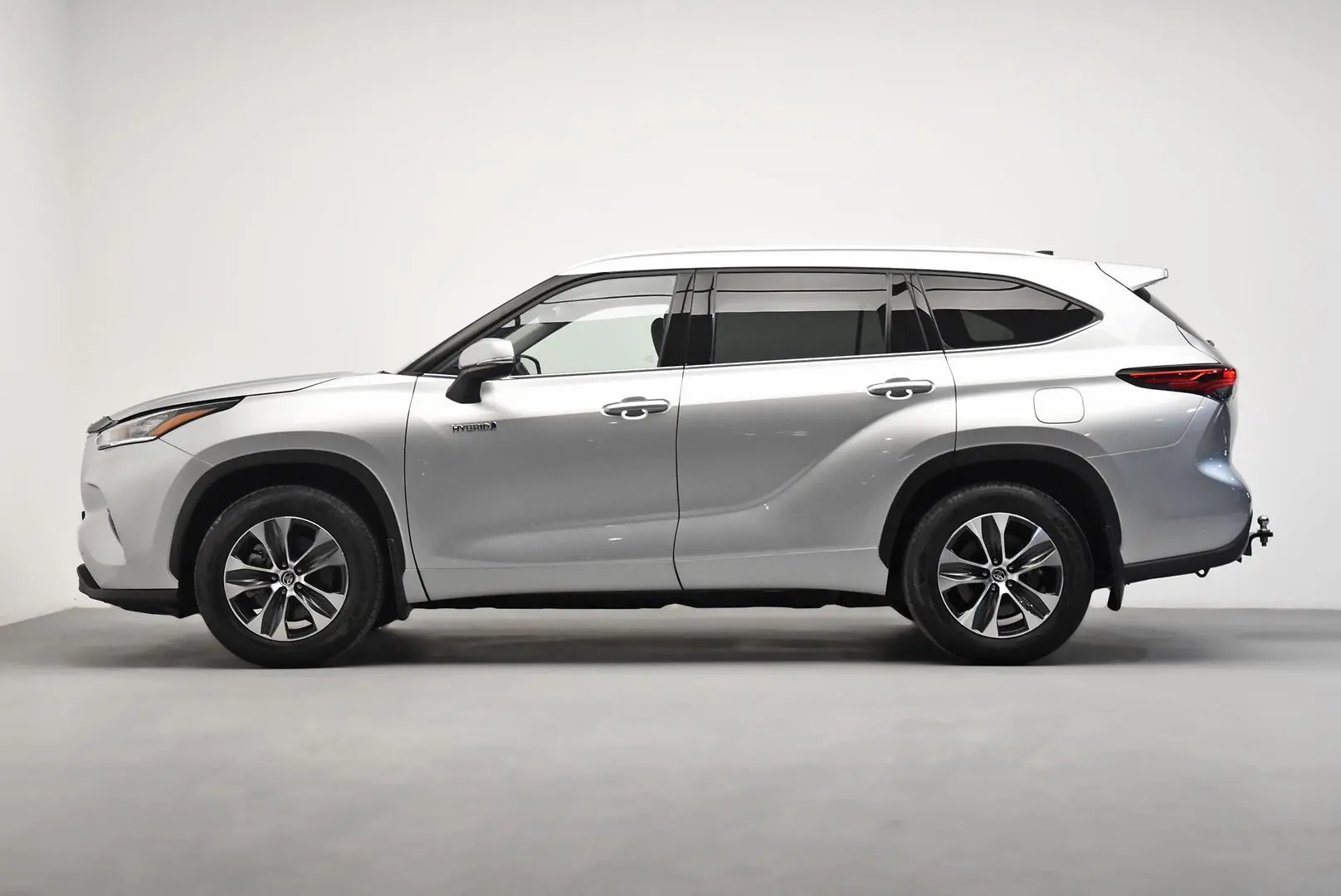 2022 Toyota Kluger Gallery Image 4