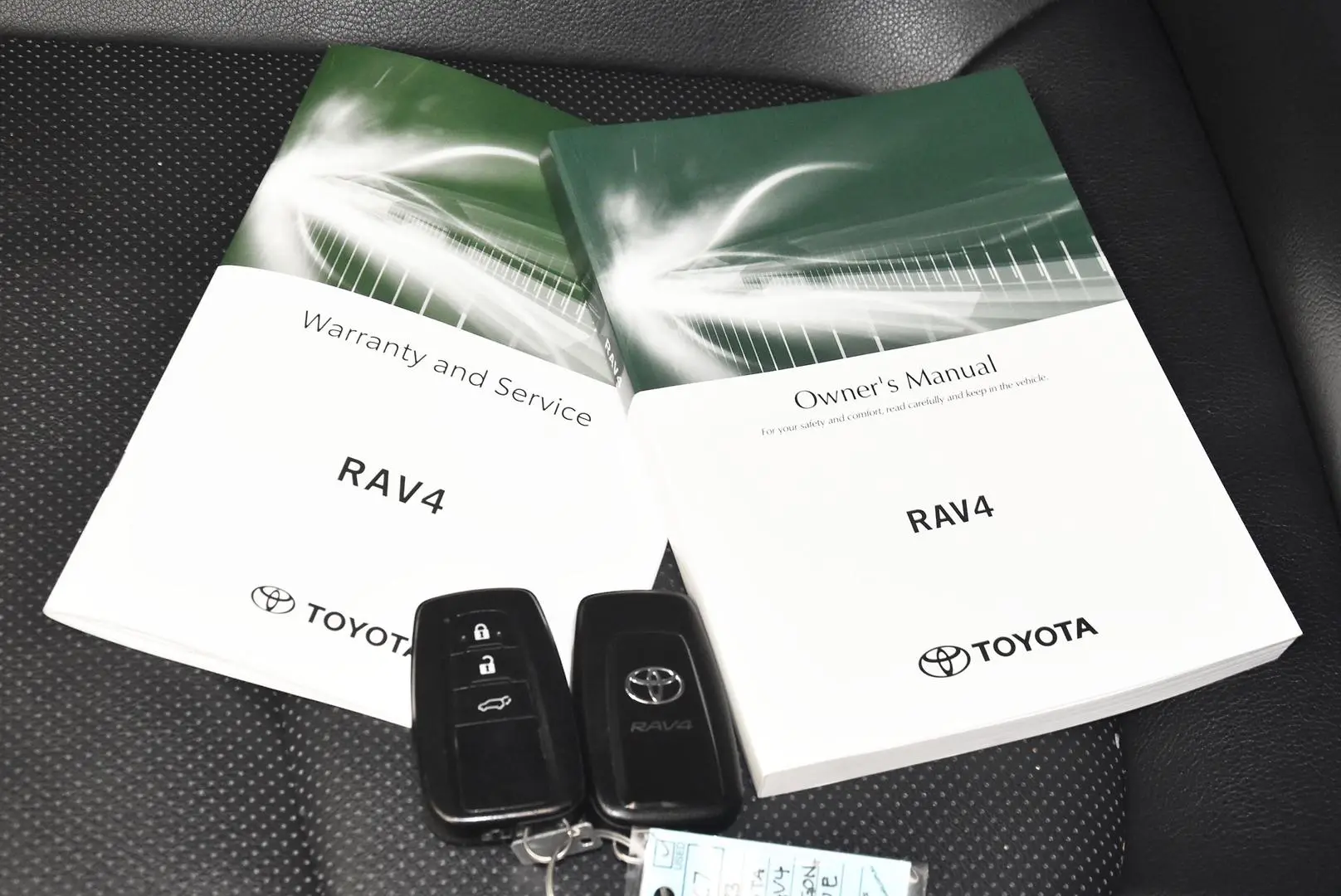 2023 Toyota RAV4 Gallery Image 21