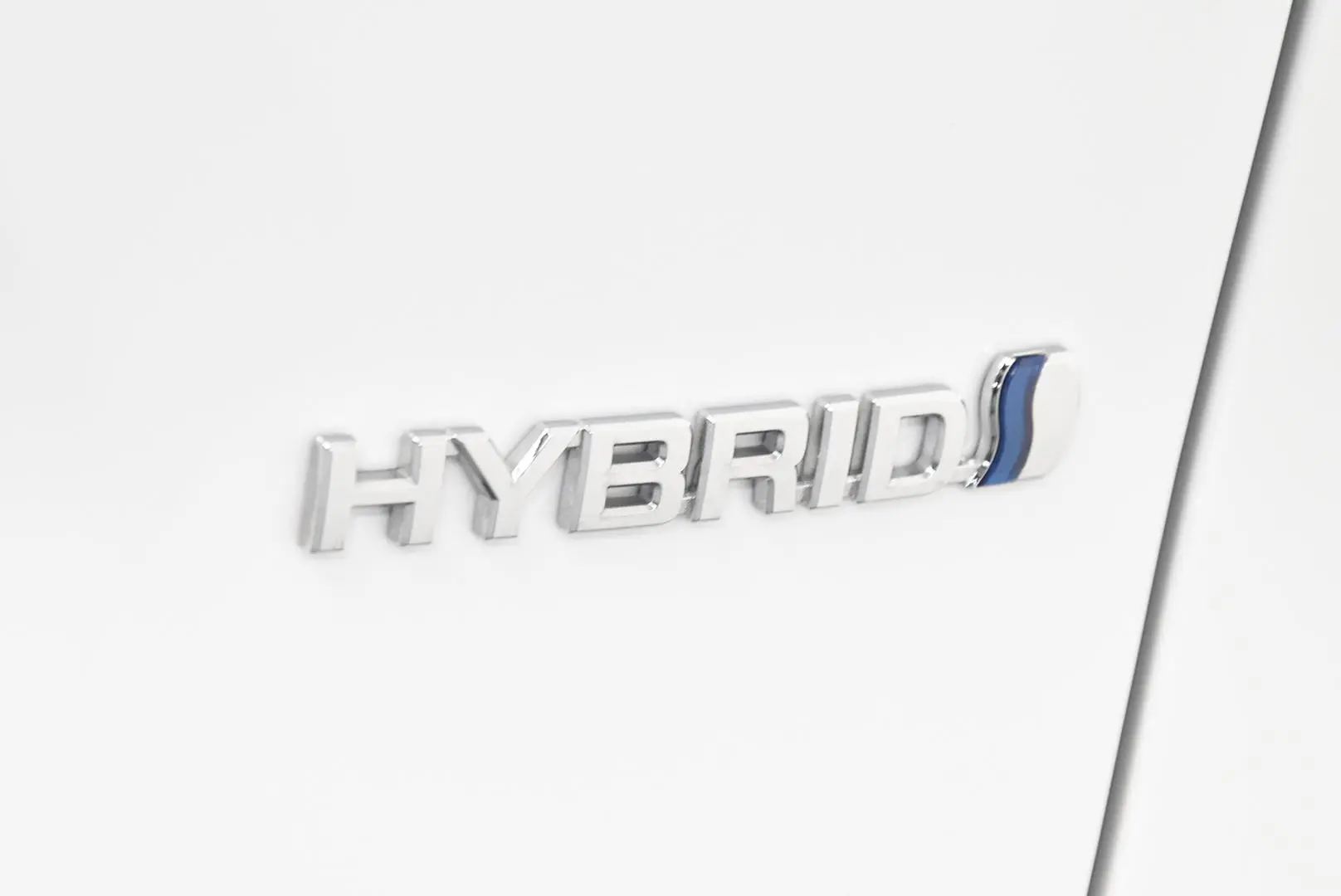 2024 Toyota RAV4 Gallery Image 8