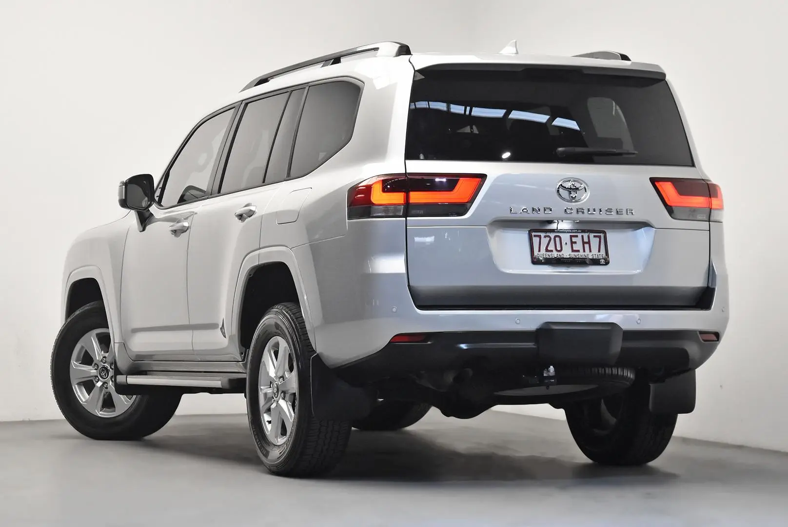 2022 Toyota Landcruiser Gallery Image 5