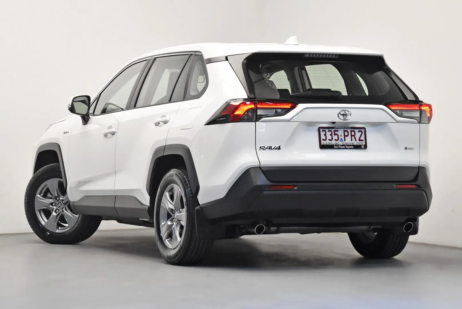 2025 Toyota RAV4 Gallery Image 5