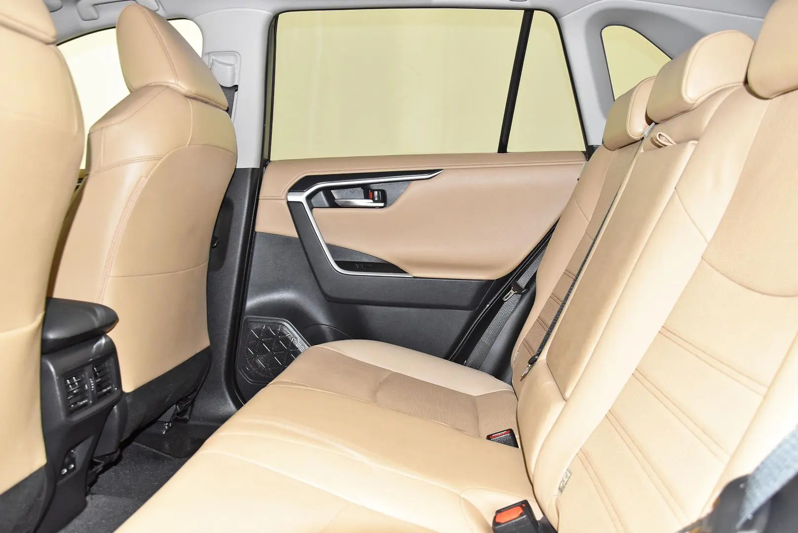 2024 Toyota RAV4 Gallery Image 19