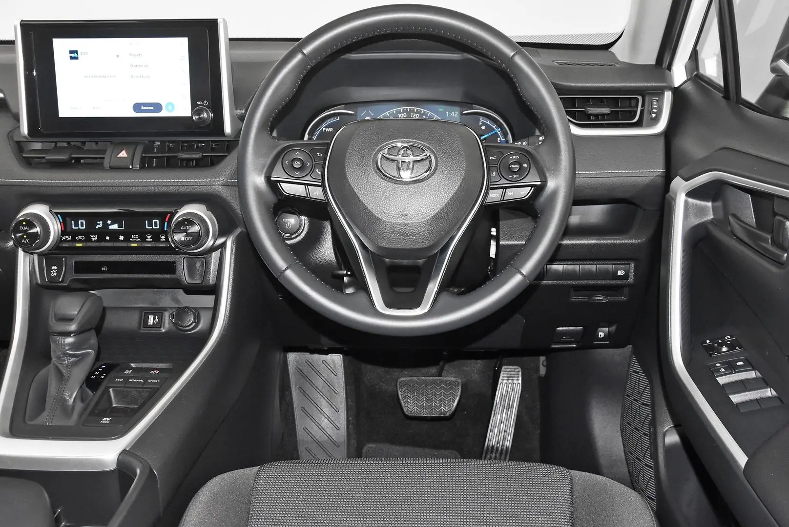 2024 Toyota RAV4 Gallery Image 15