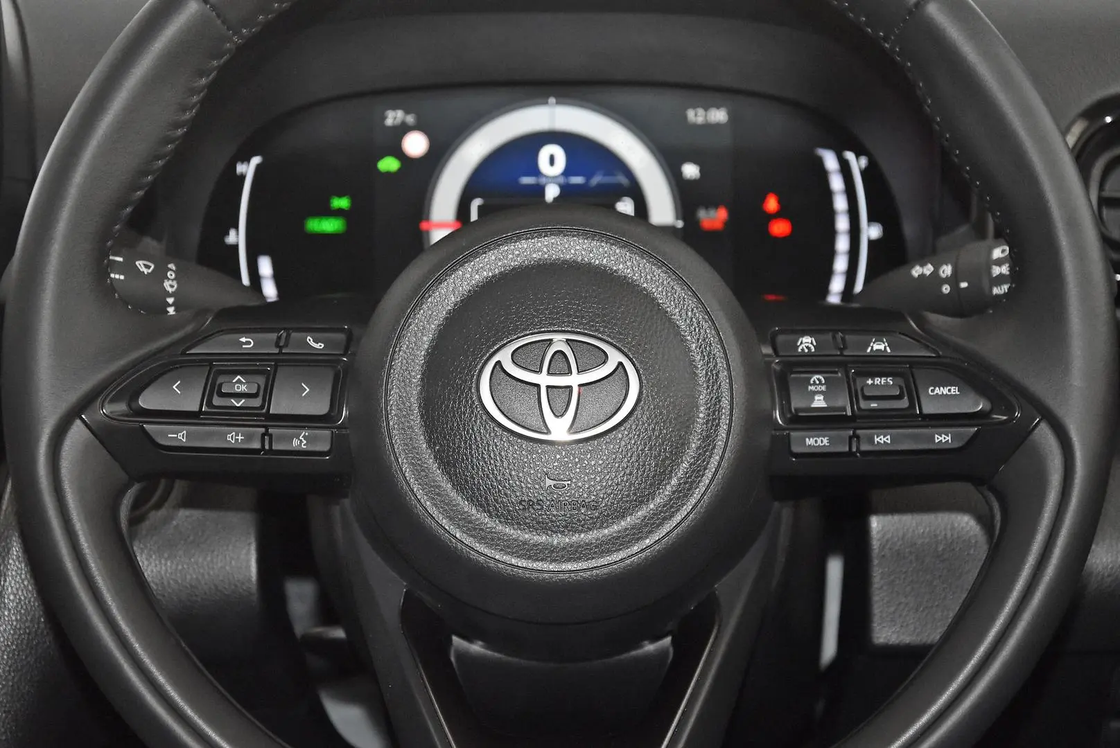 2024 Toyota Yaris Cross Gallery Image 17