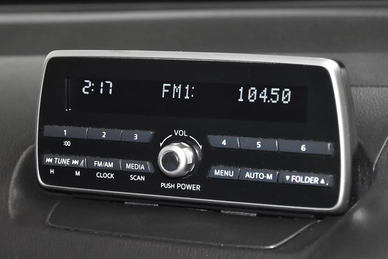2015 Mazda 2 Gallery Image 11