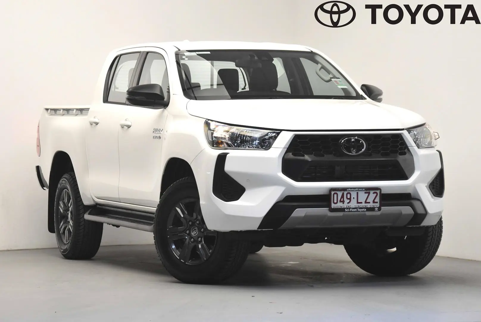 2025 Toyota Hilux Gallery Image 1