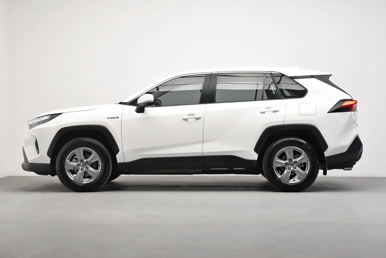2024 Toyota RAV4 Gallery Image 4