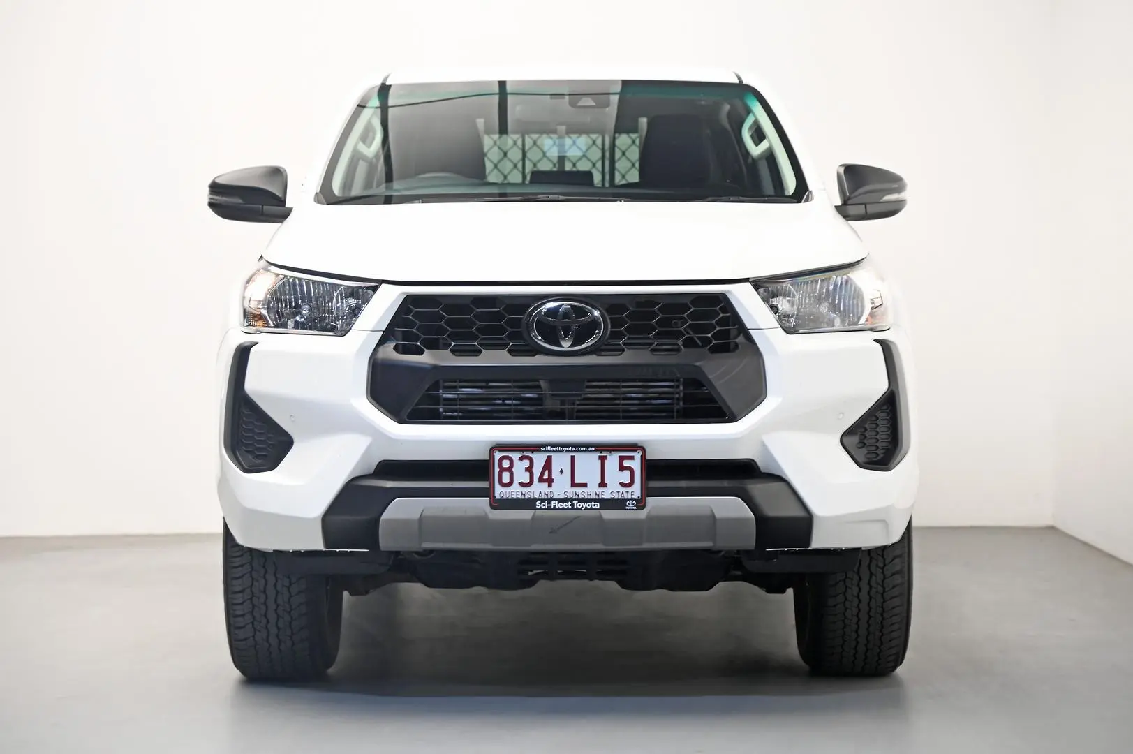 2024 Toyota Hilux Gallery Image 2